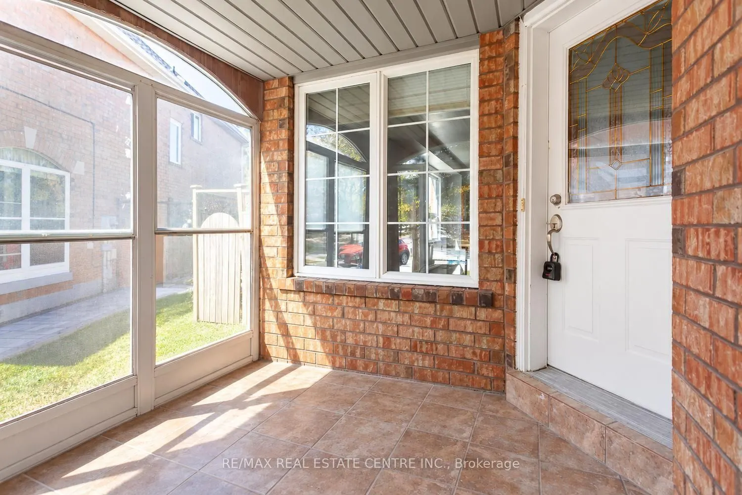 2874 Gardenview Crescent #Upper