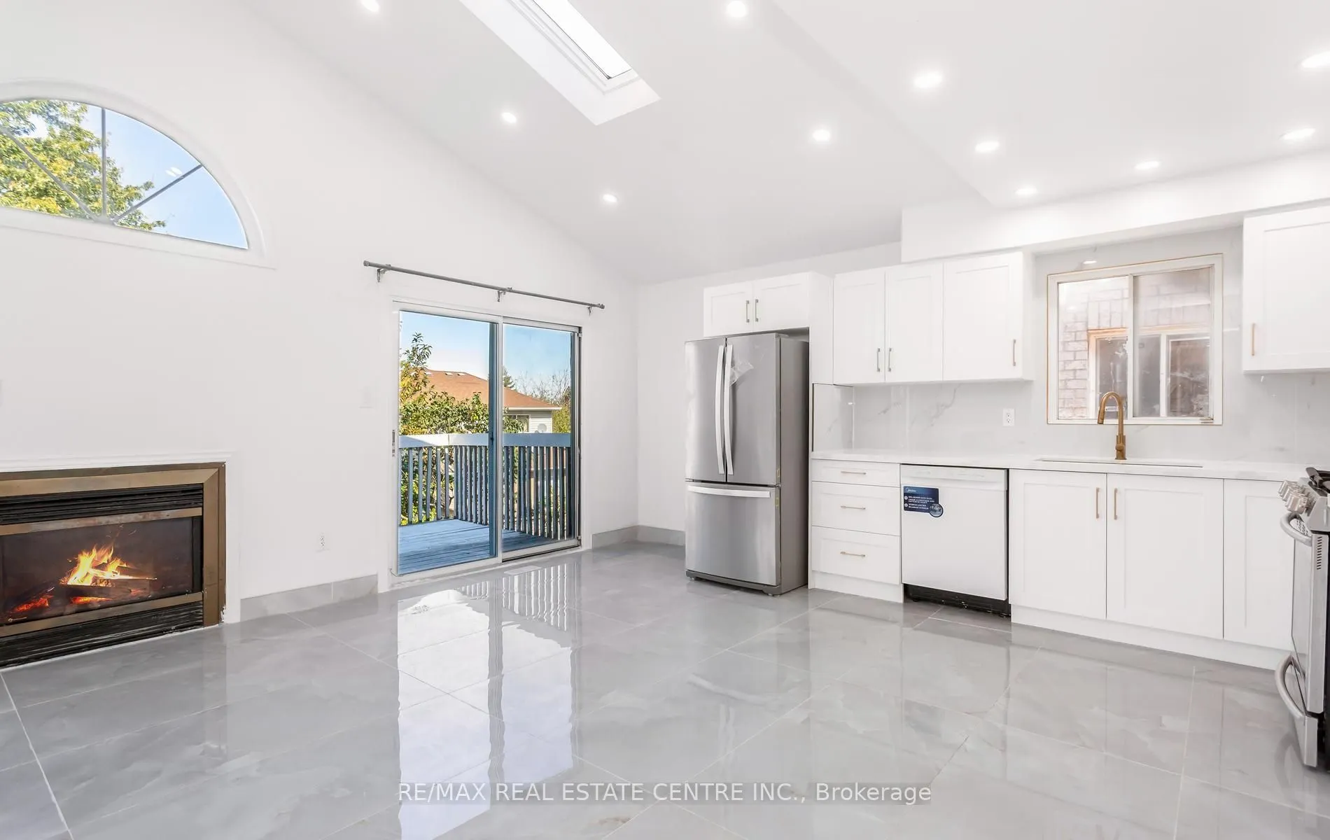 2874 Gardenview Crescent #Upper