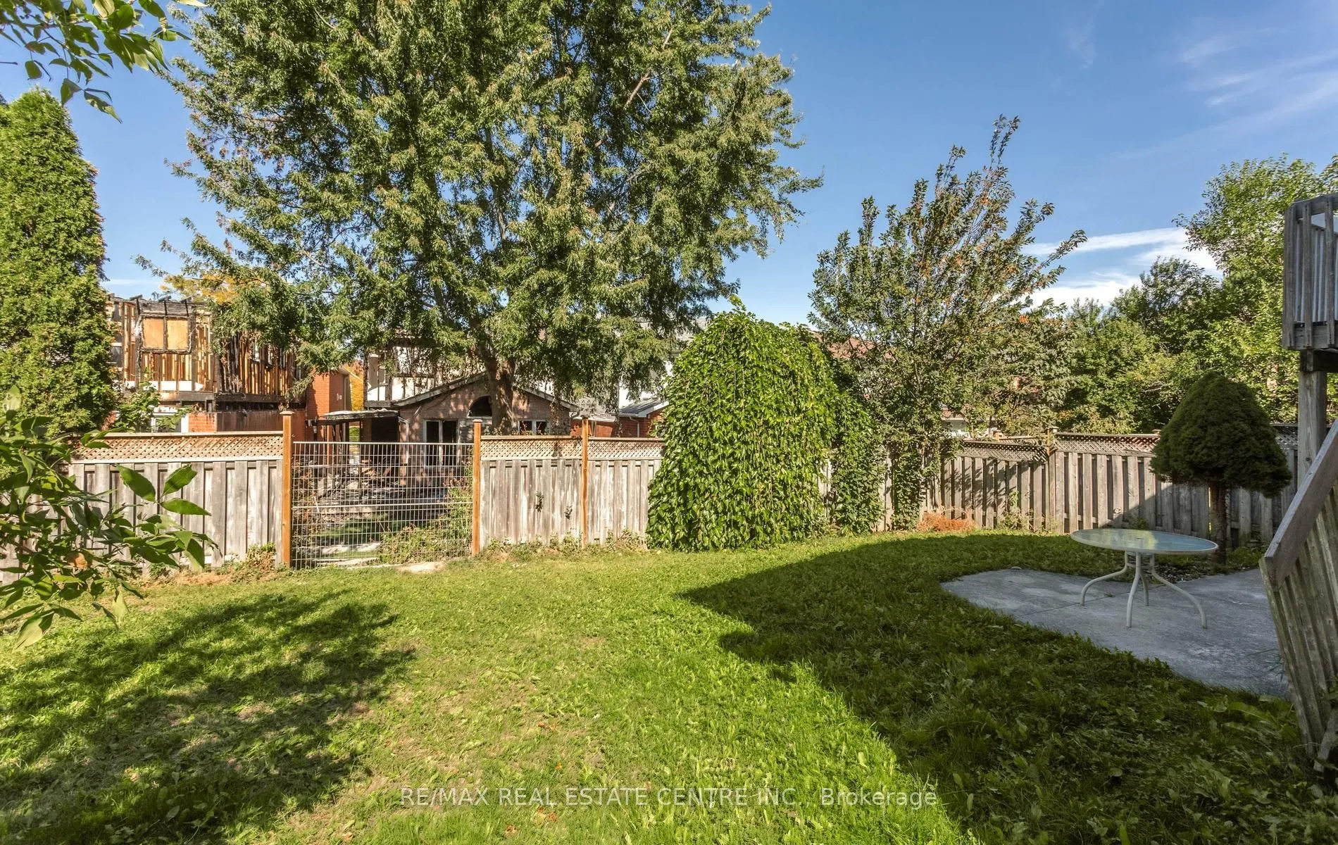 2874 Gardenview Crescent #Upper
