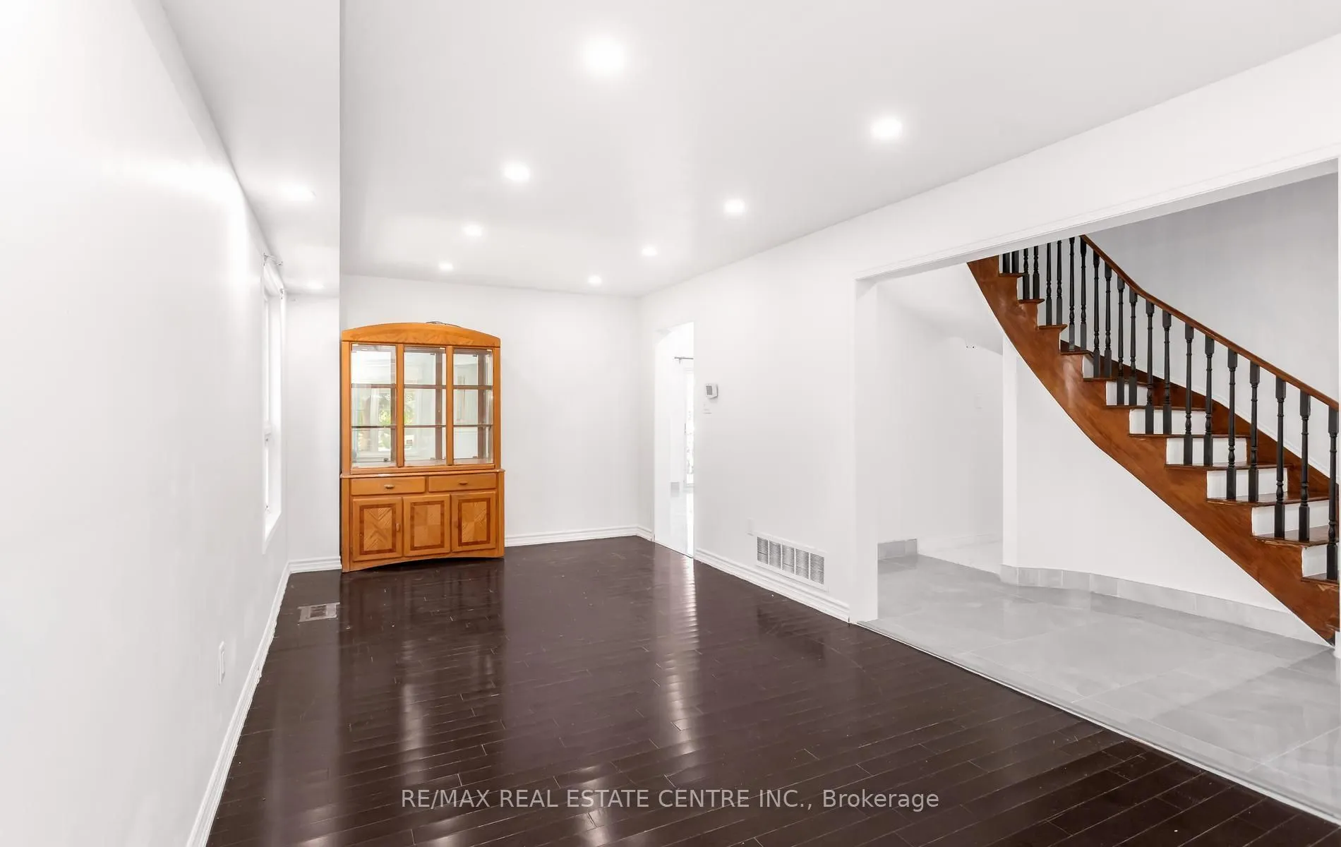 2874 Gardenview Crescent #Upper