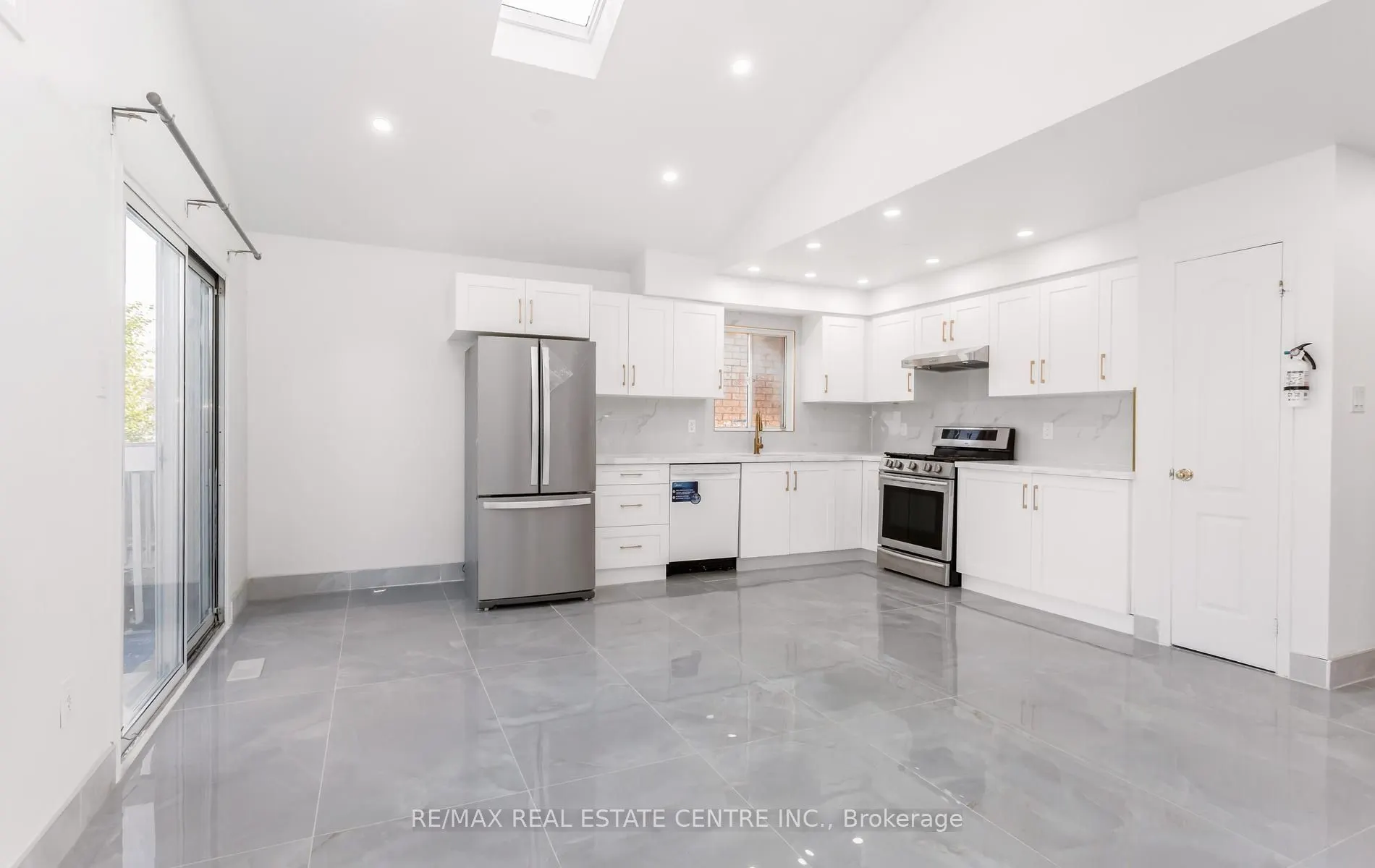 2874 Gardenview Crescent #Upper