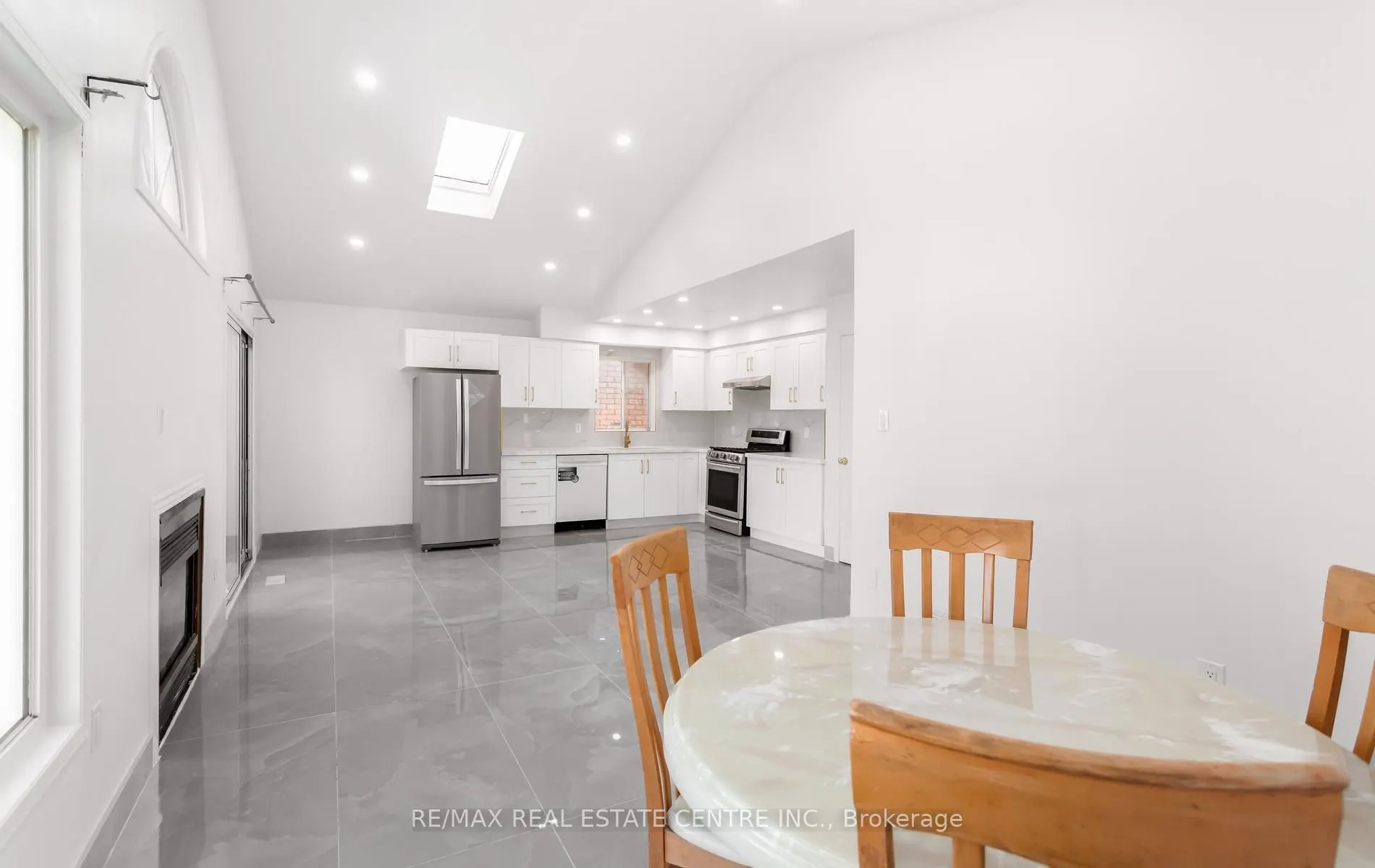 2874 Gardenview Crescent #Upper