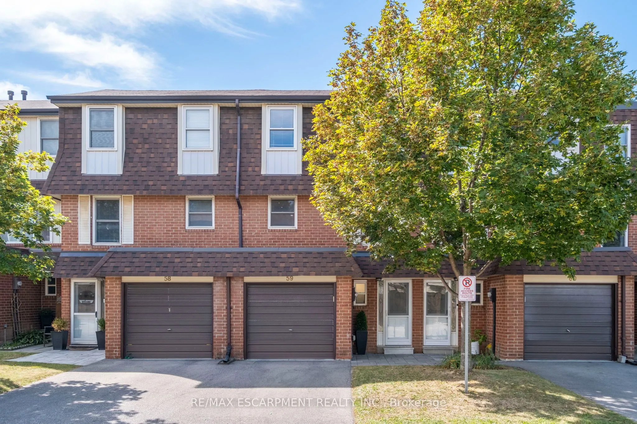 371 Bronte Street S #59