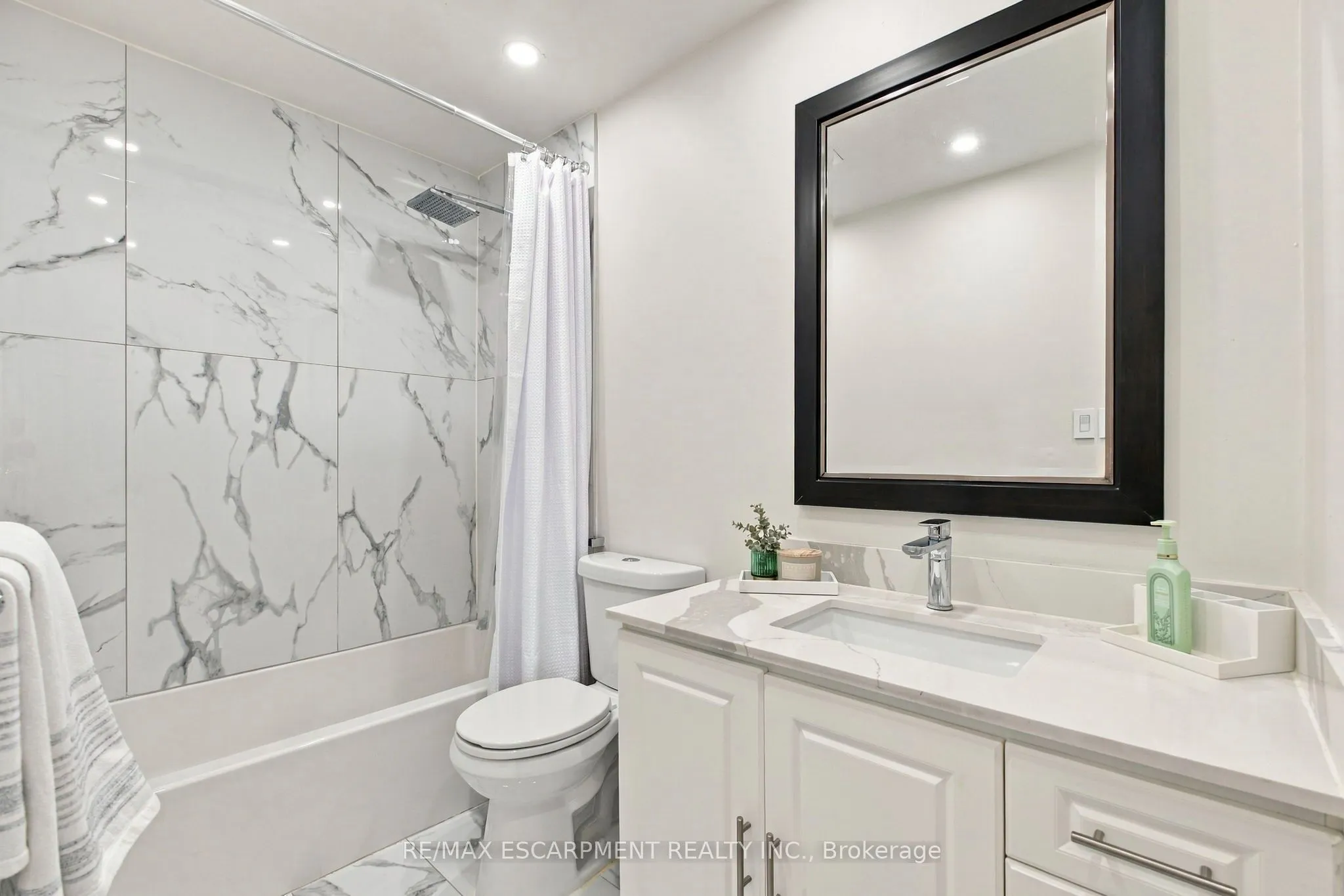371 Bronte Street S #59