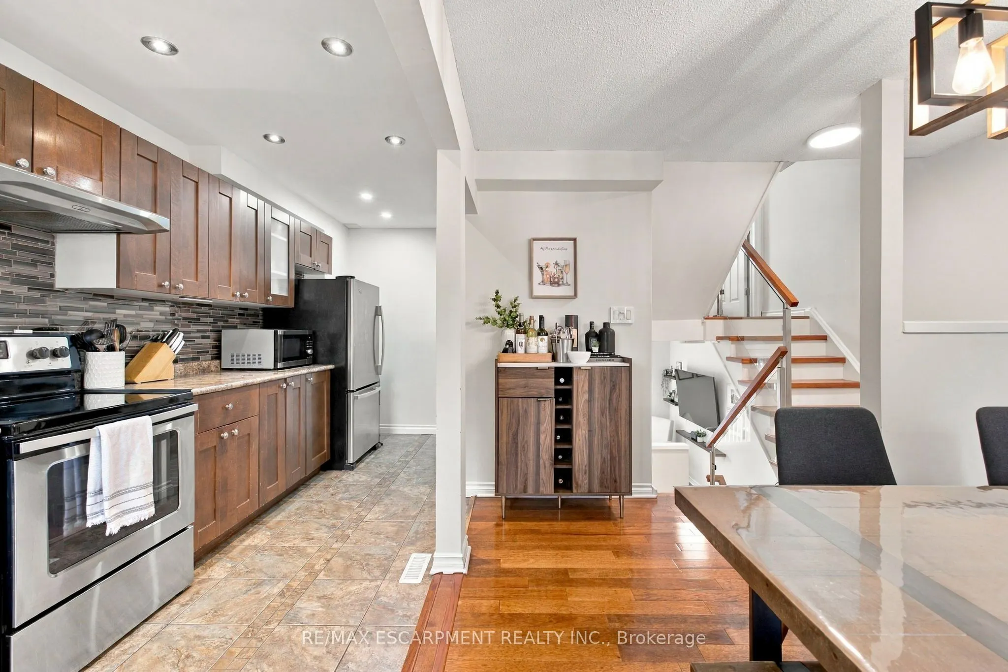 371 Bronte Street S #59