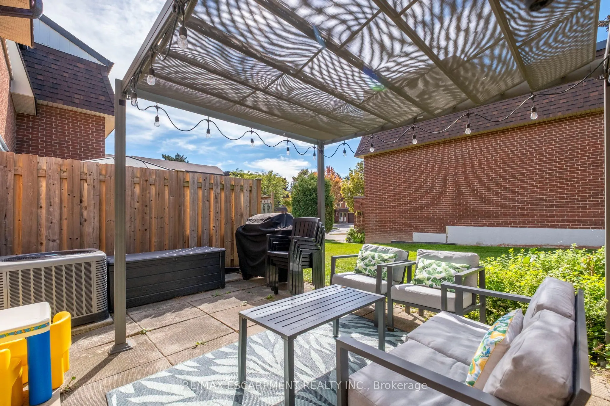 371 Bronte Street S #59