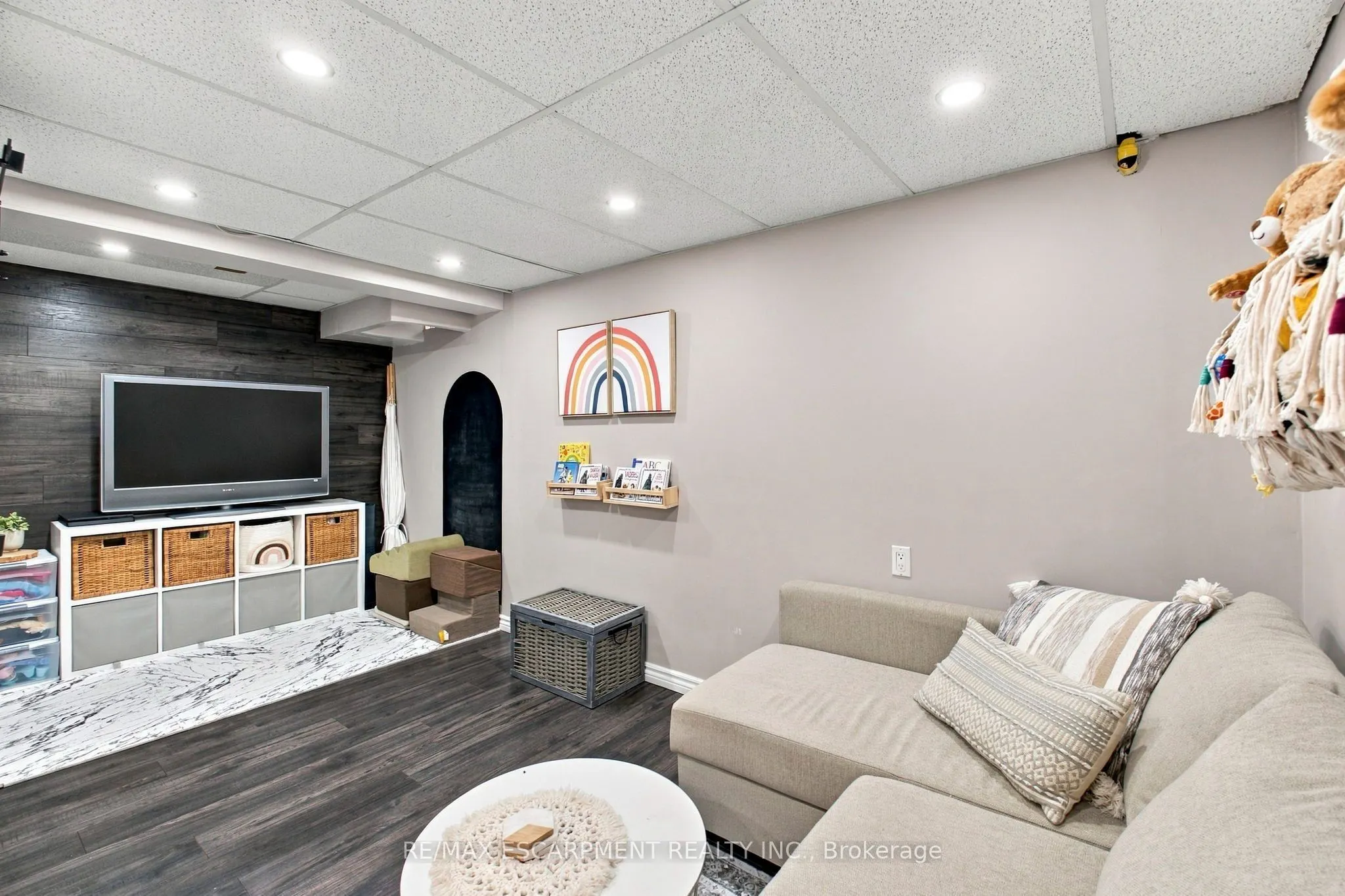 371 Bronte Street S #59