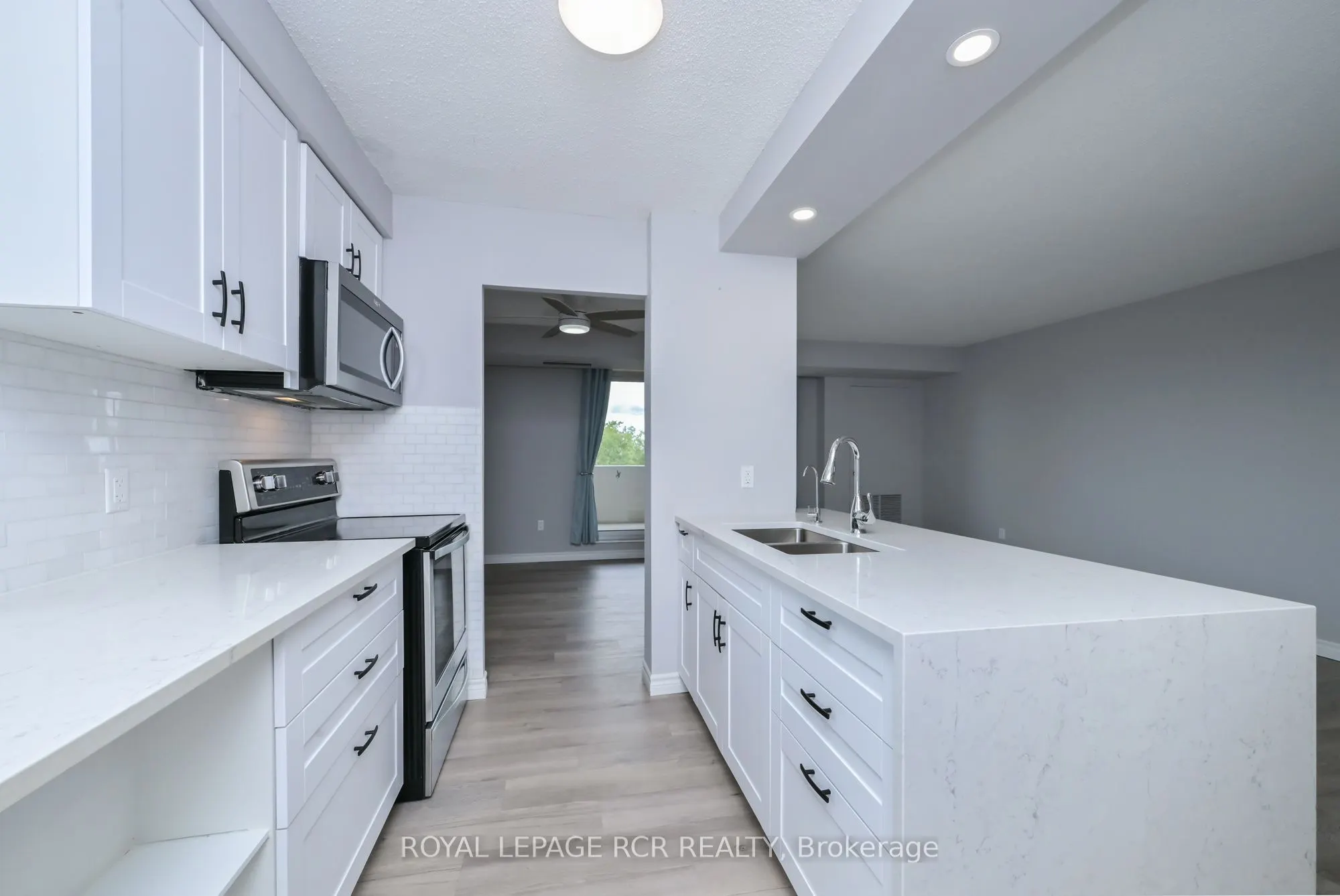 8 Fead Street #404