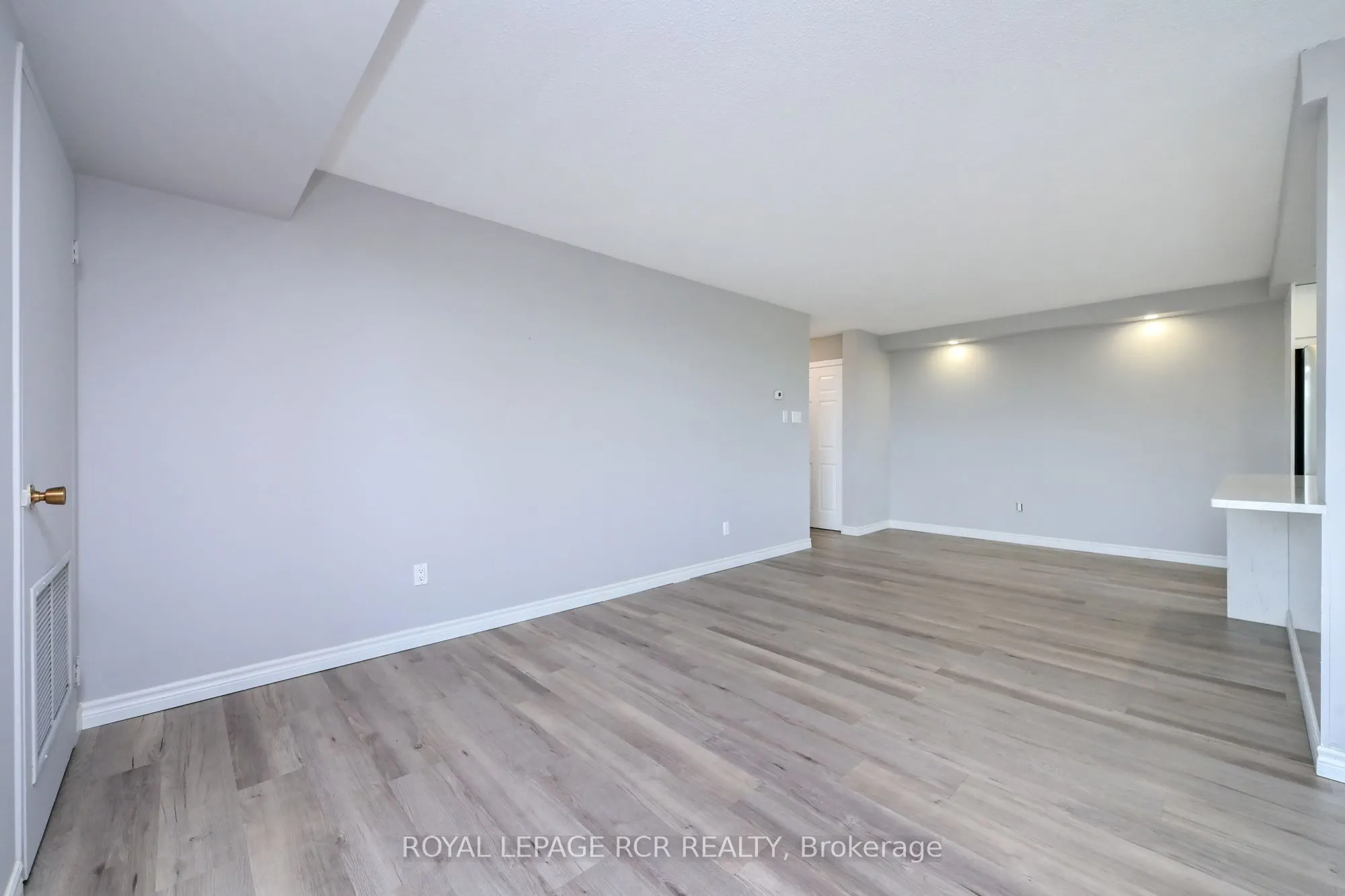 8 Fead Street #404