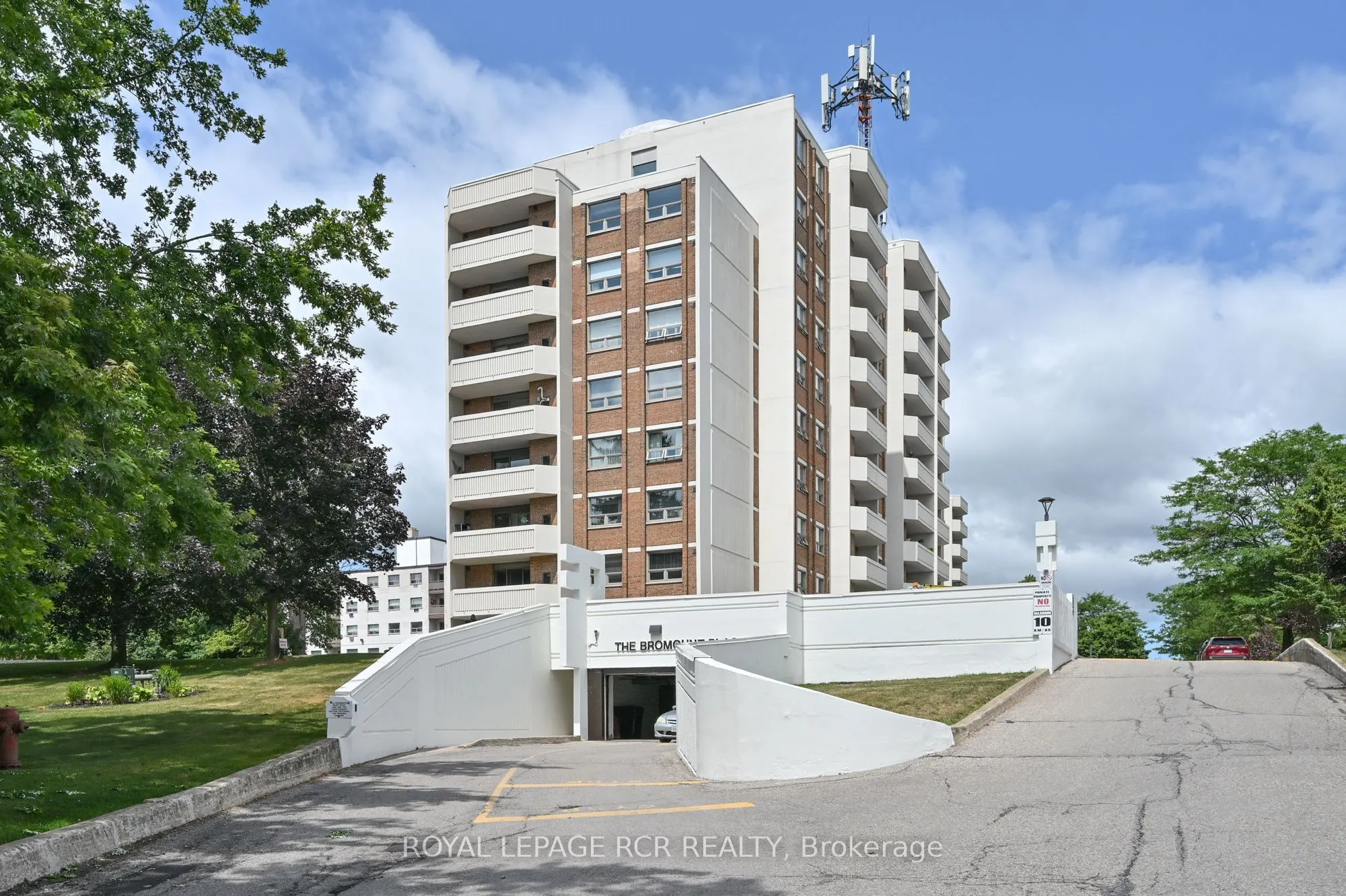 8 Fead Street #404