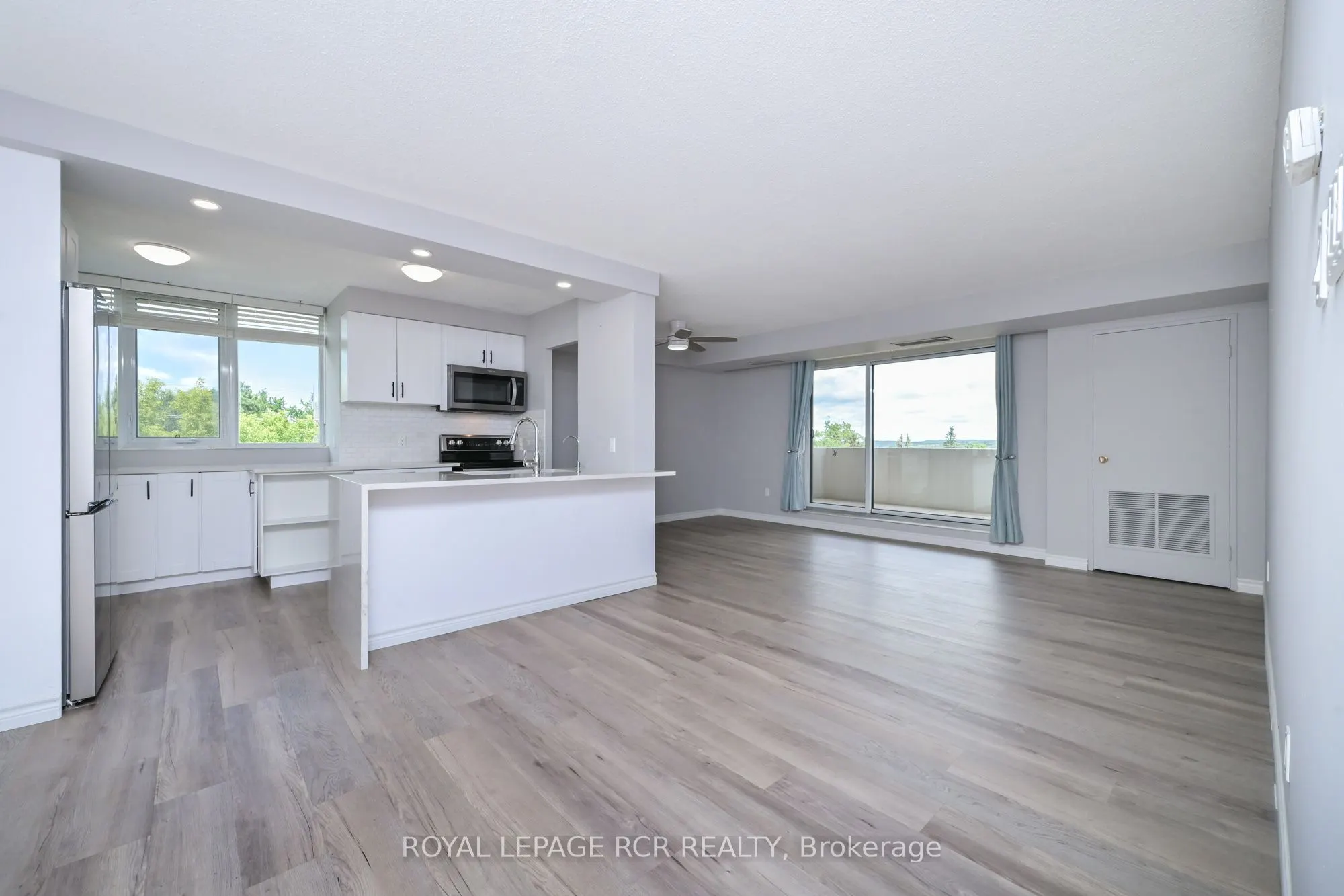8 Fead Street #404