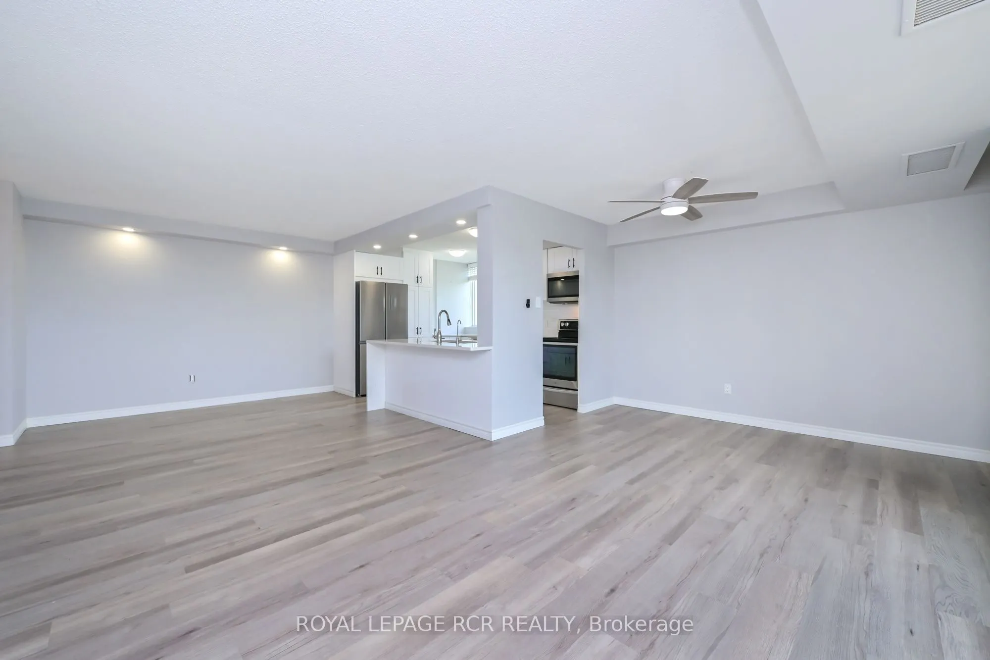 8 Fead Street #404