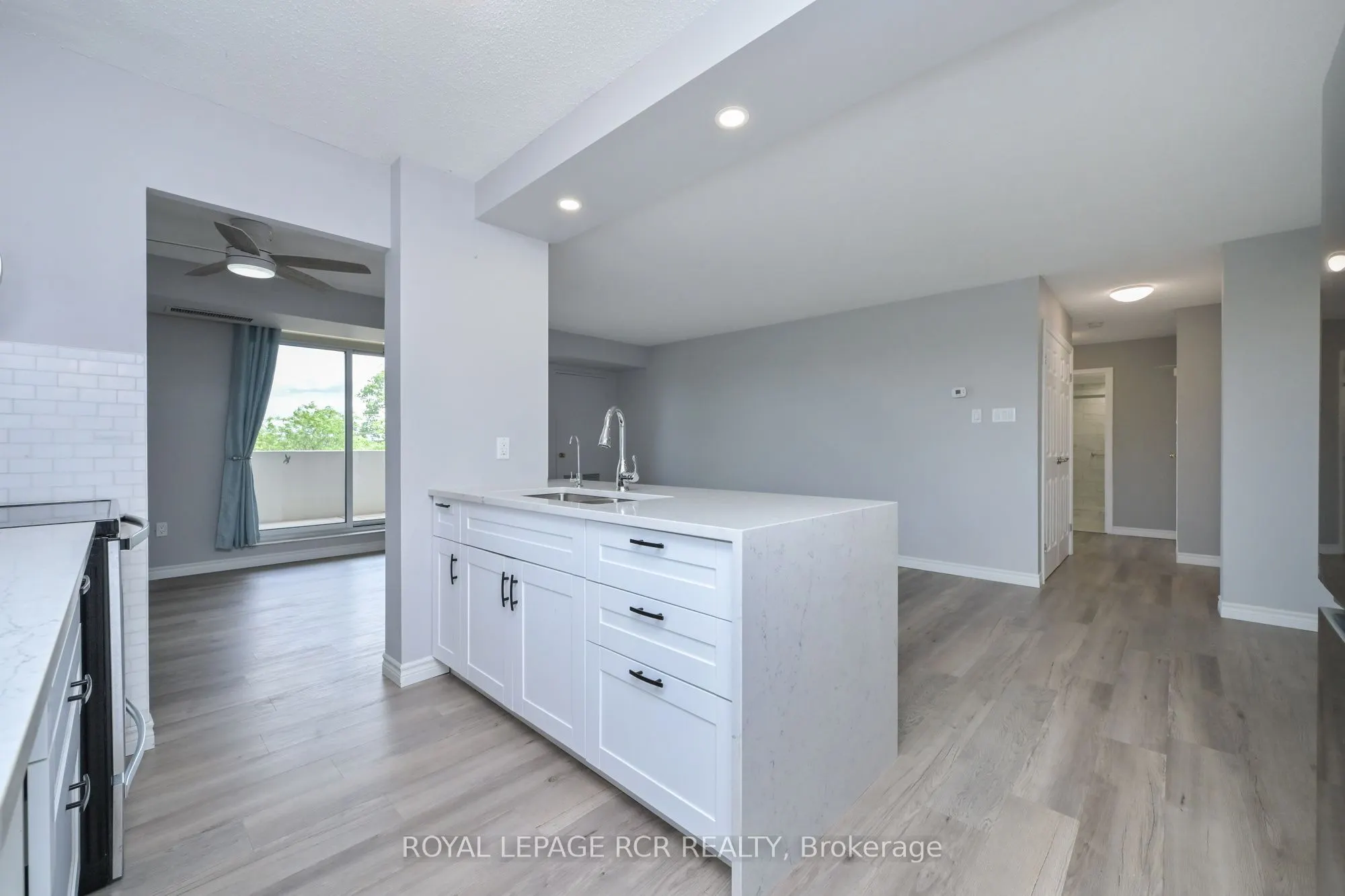 8 Fead Street #404