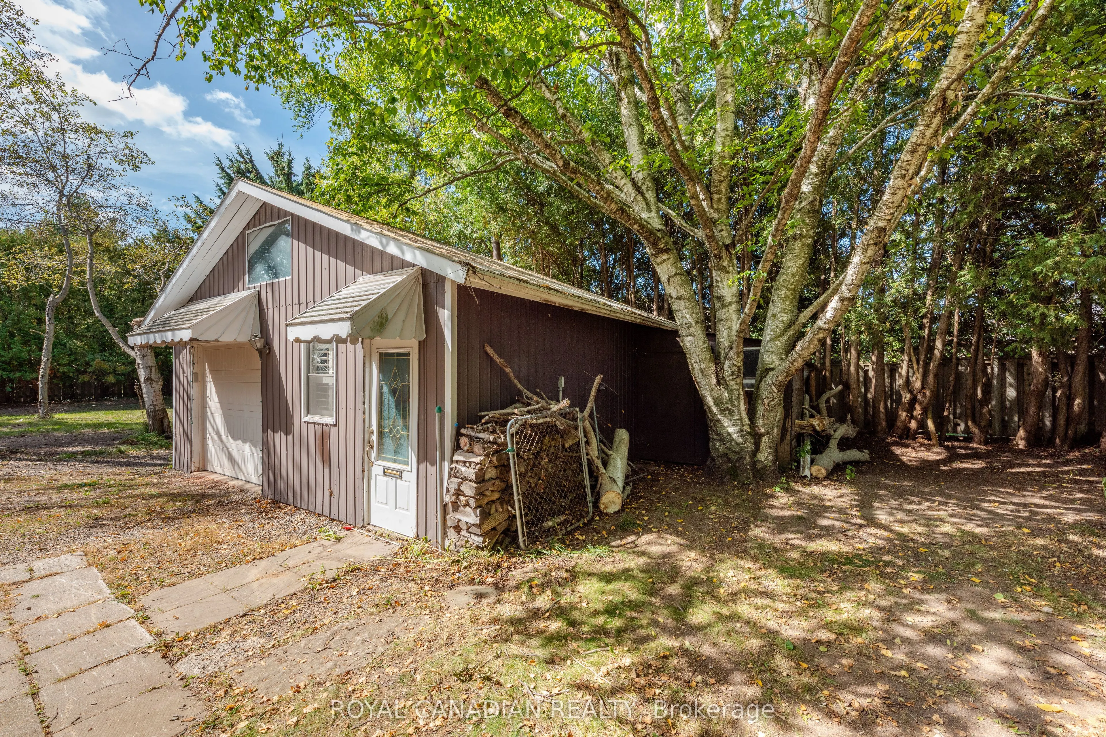 9775 Highway 7