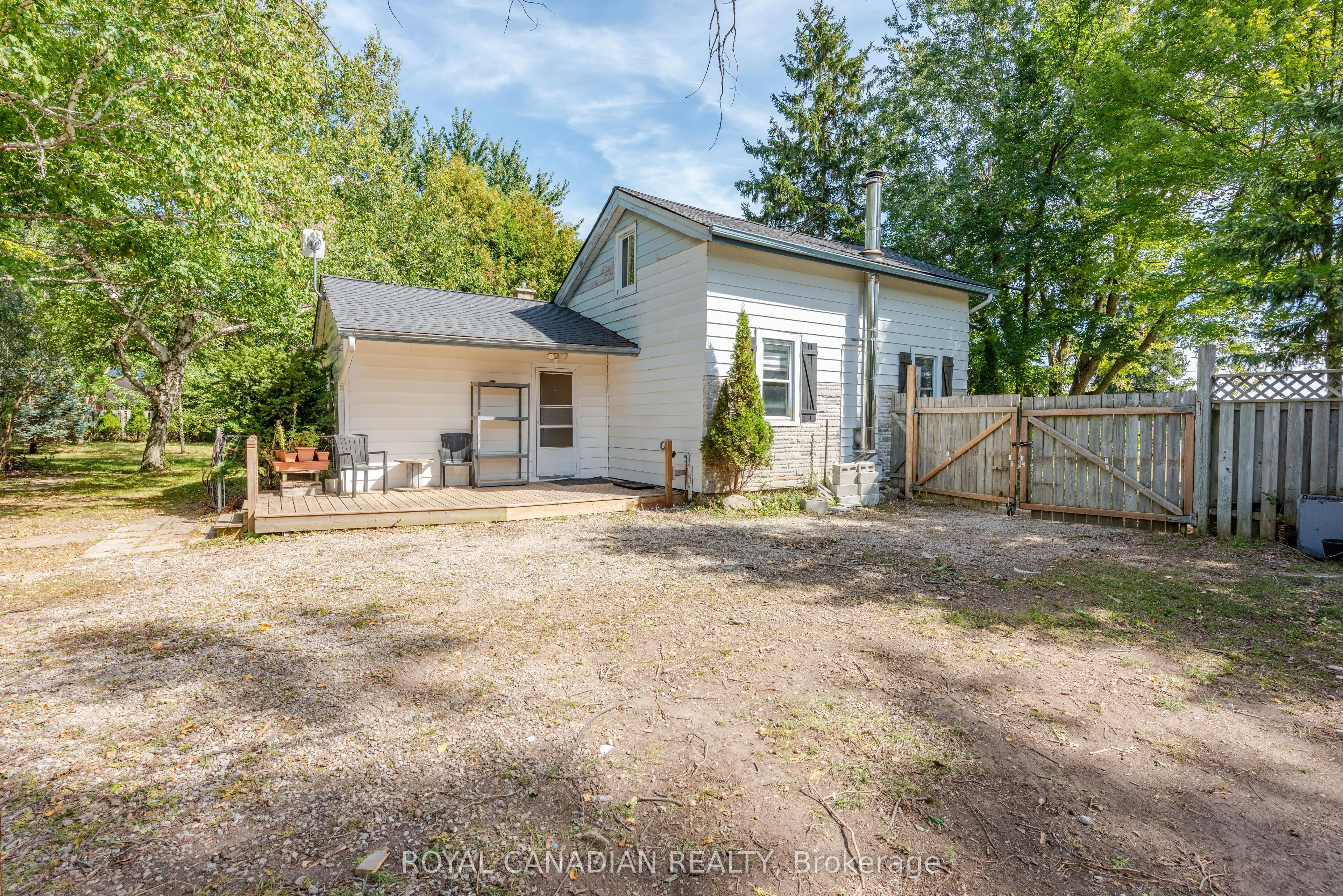 9775 Highway 7