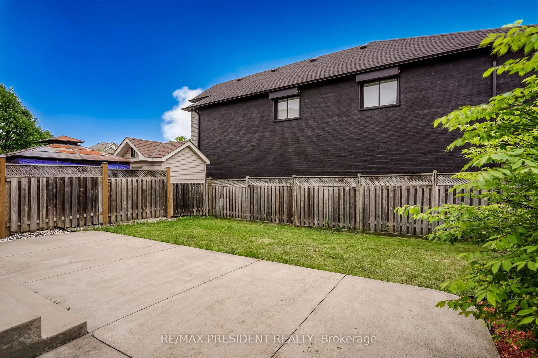 13 Tarquini Crescent