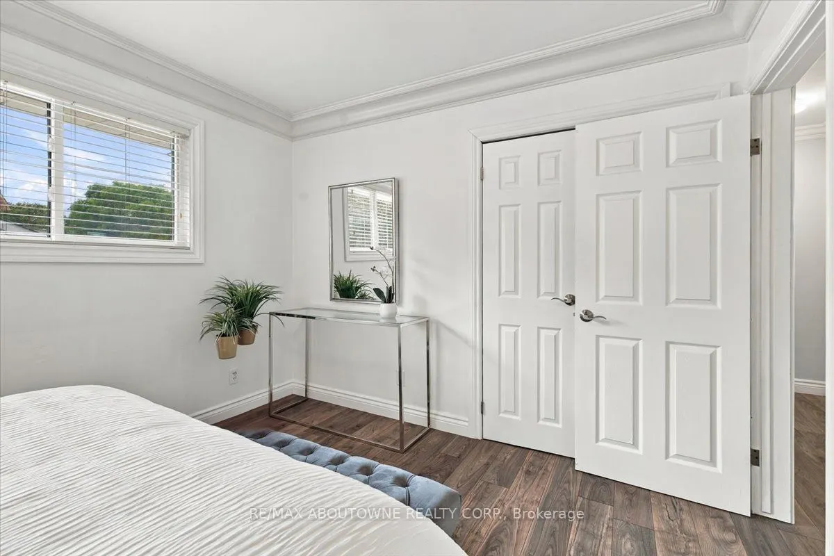 340 Duncombe Drive