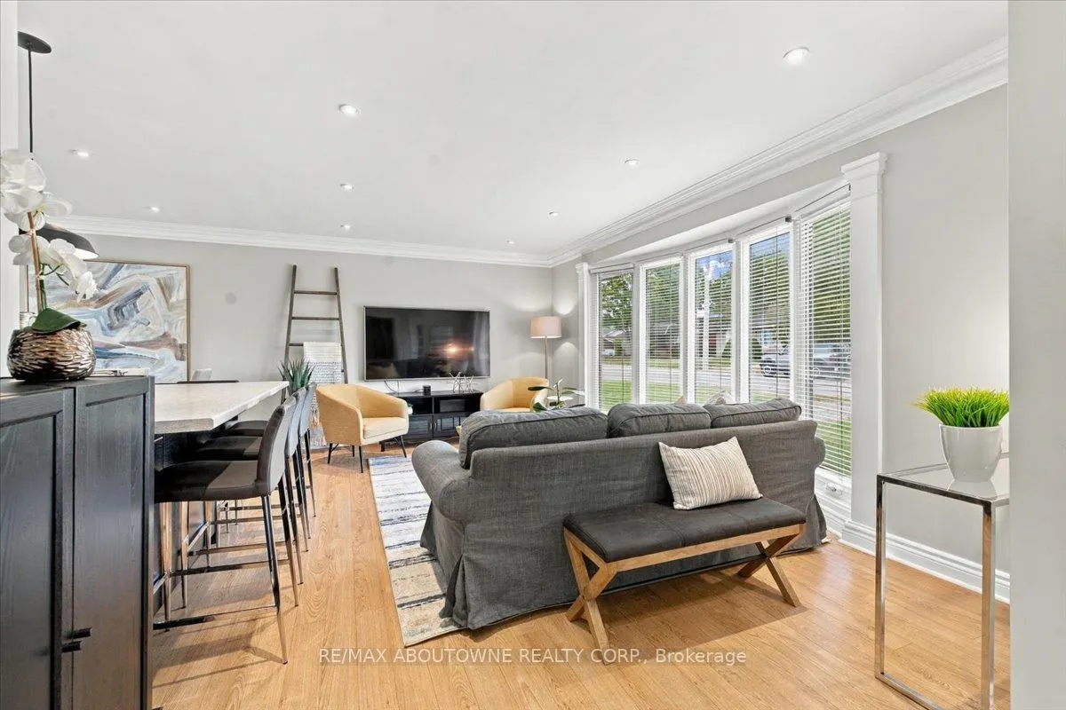 340 Duncombe Drive