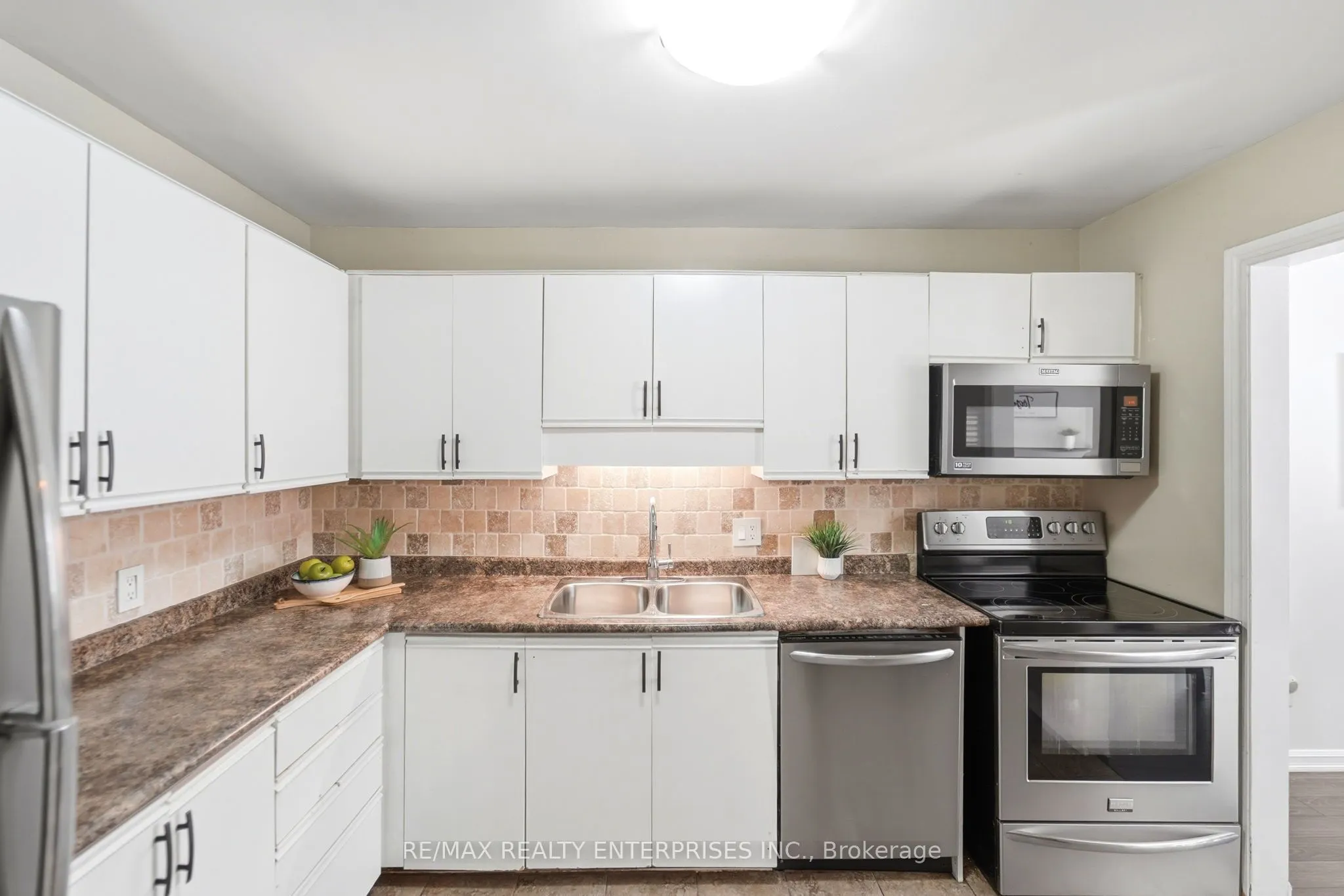 2200 Glenwood School Drive #35