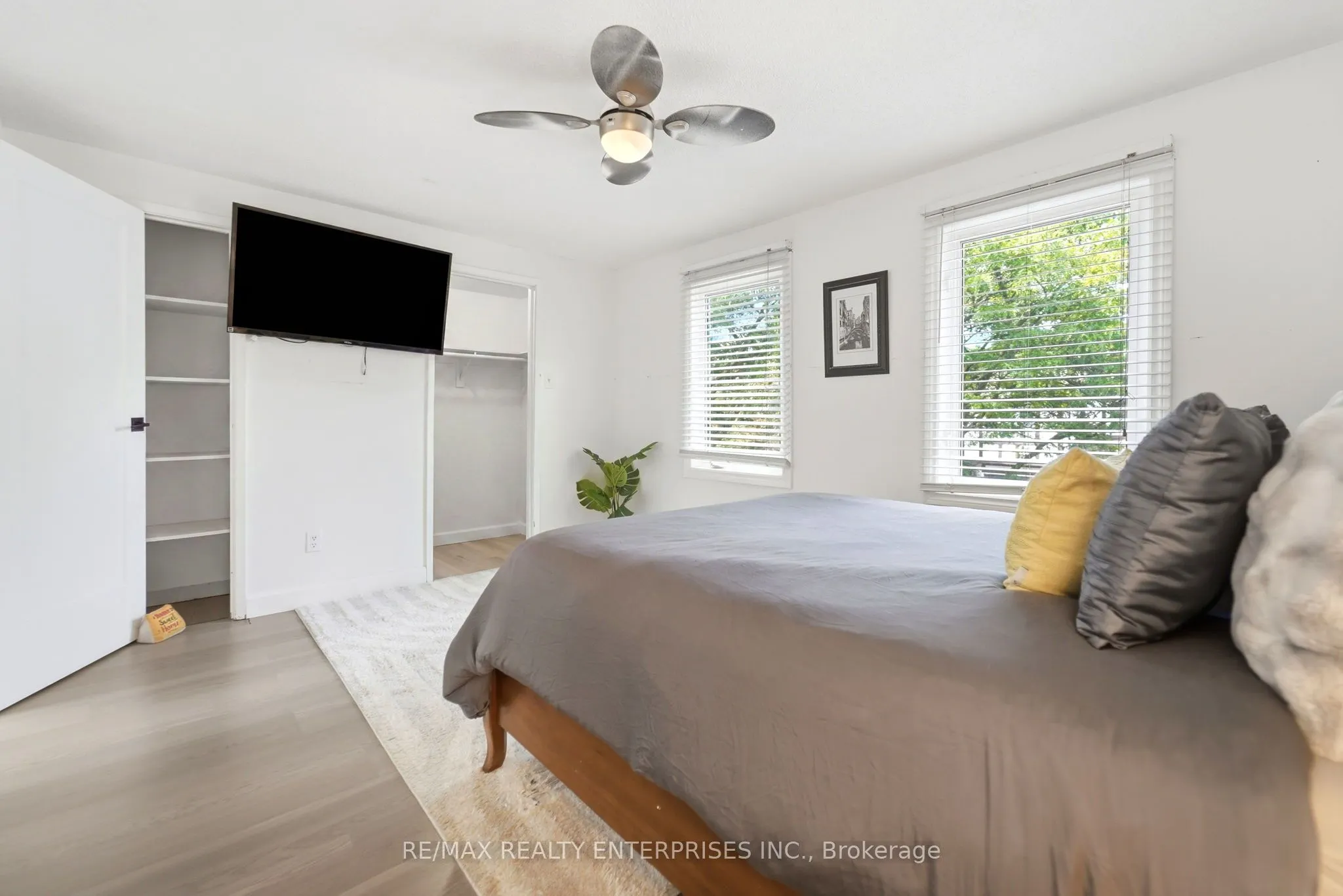 2200 Glenwood School Drive #35