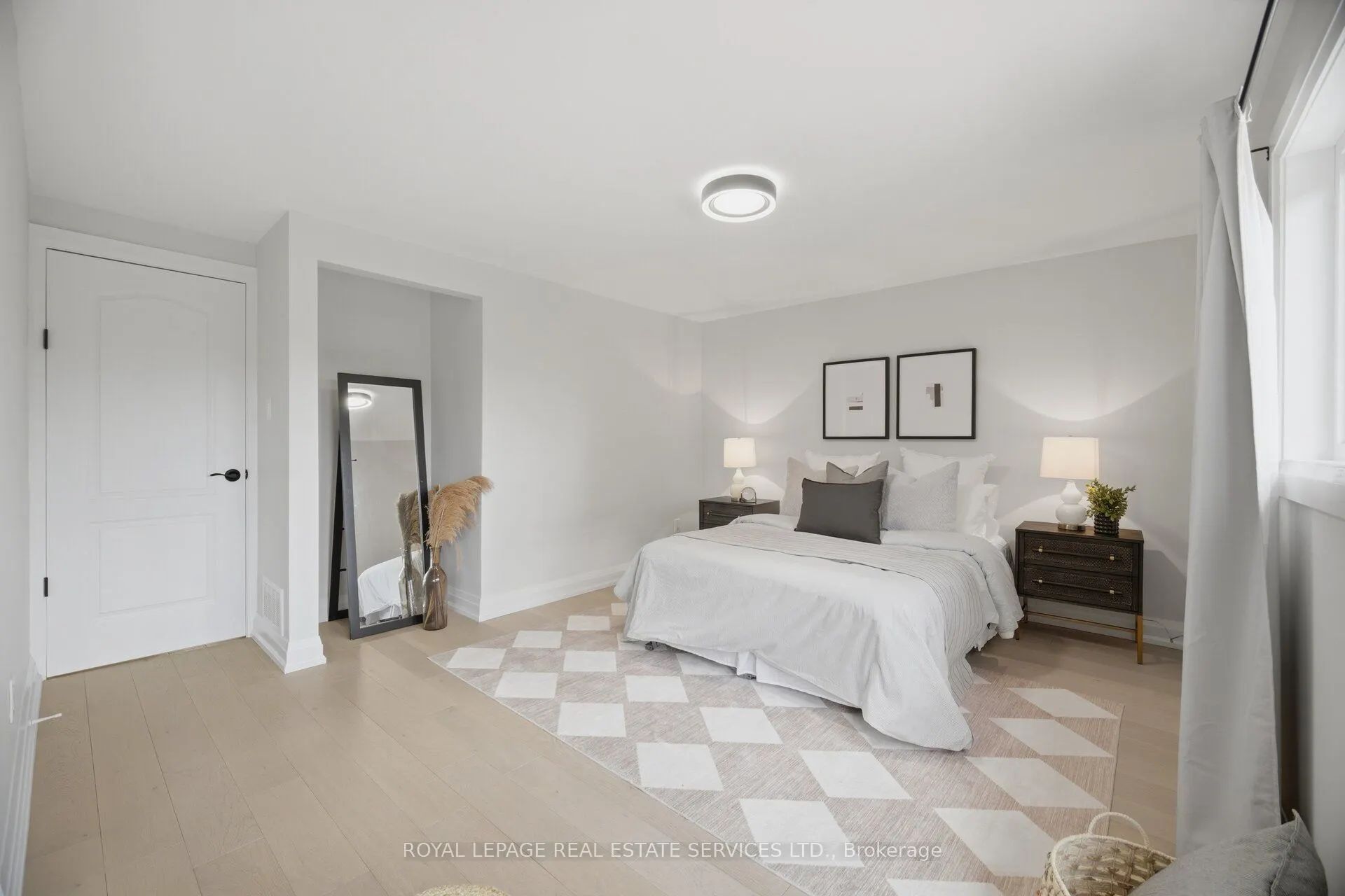 2411 Sovereign Street #17