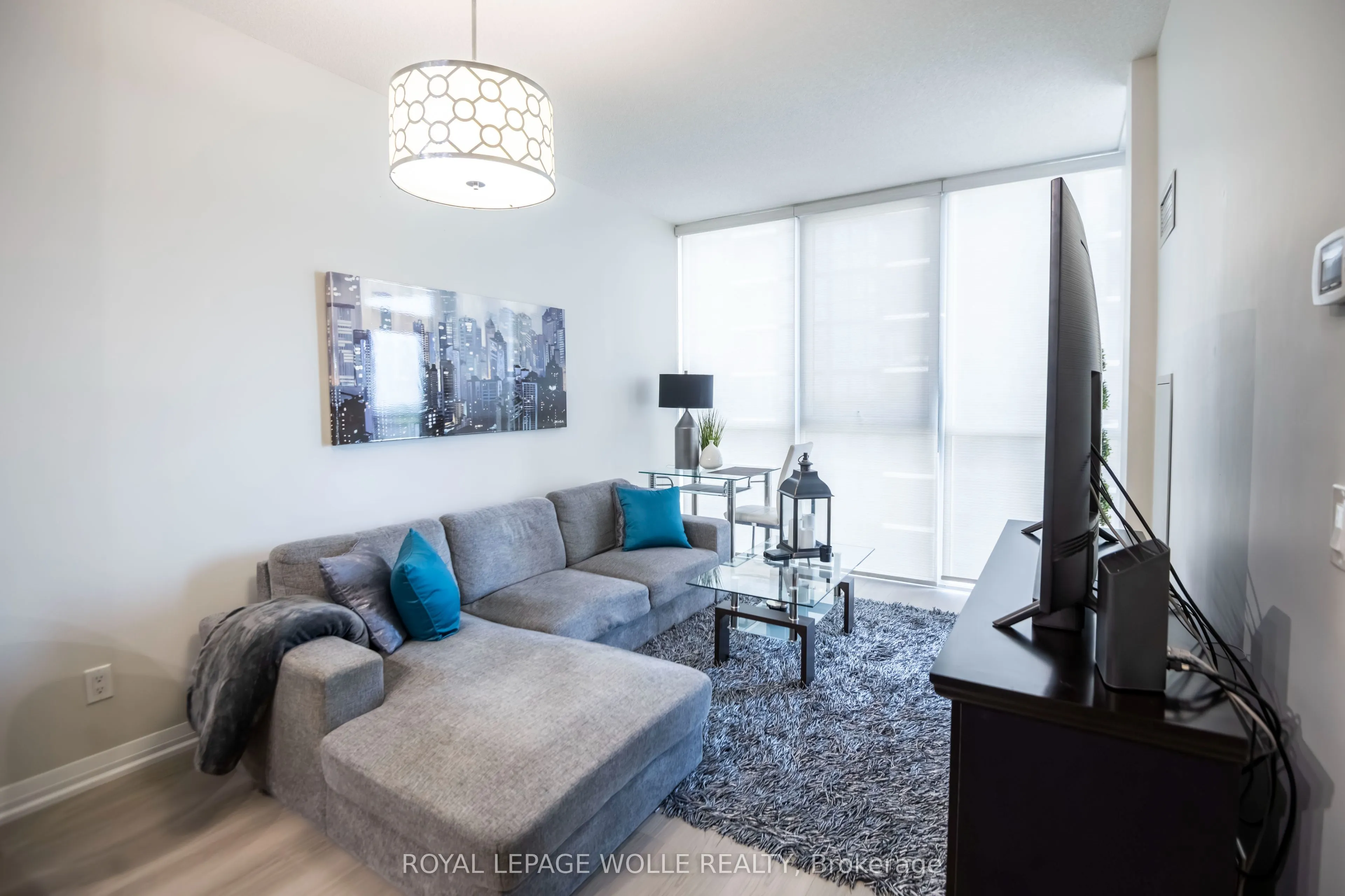 75 Eglinton Avenue W #1601