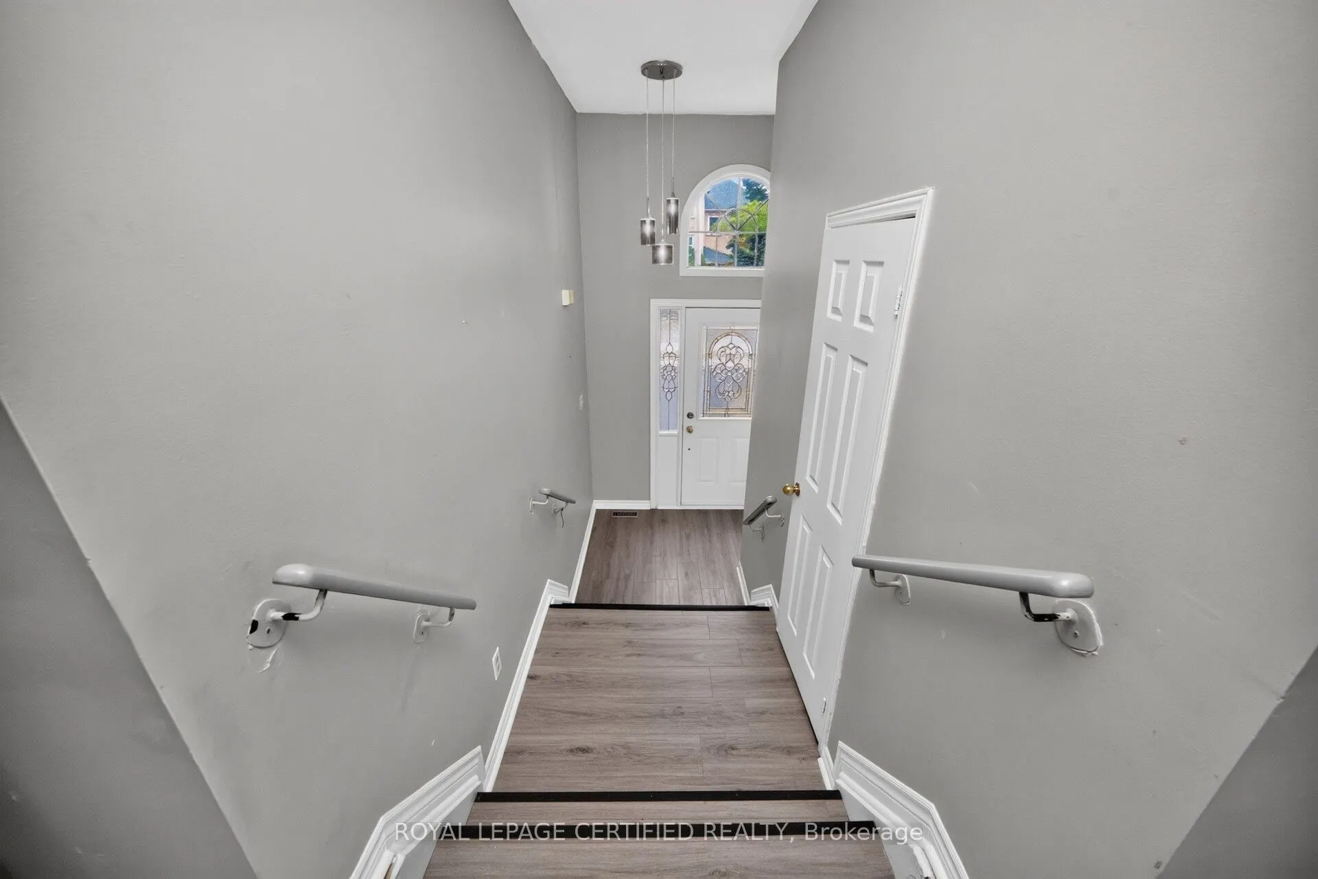 23 Provincial Place