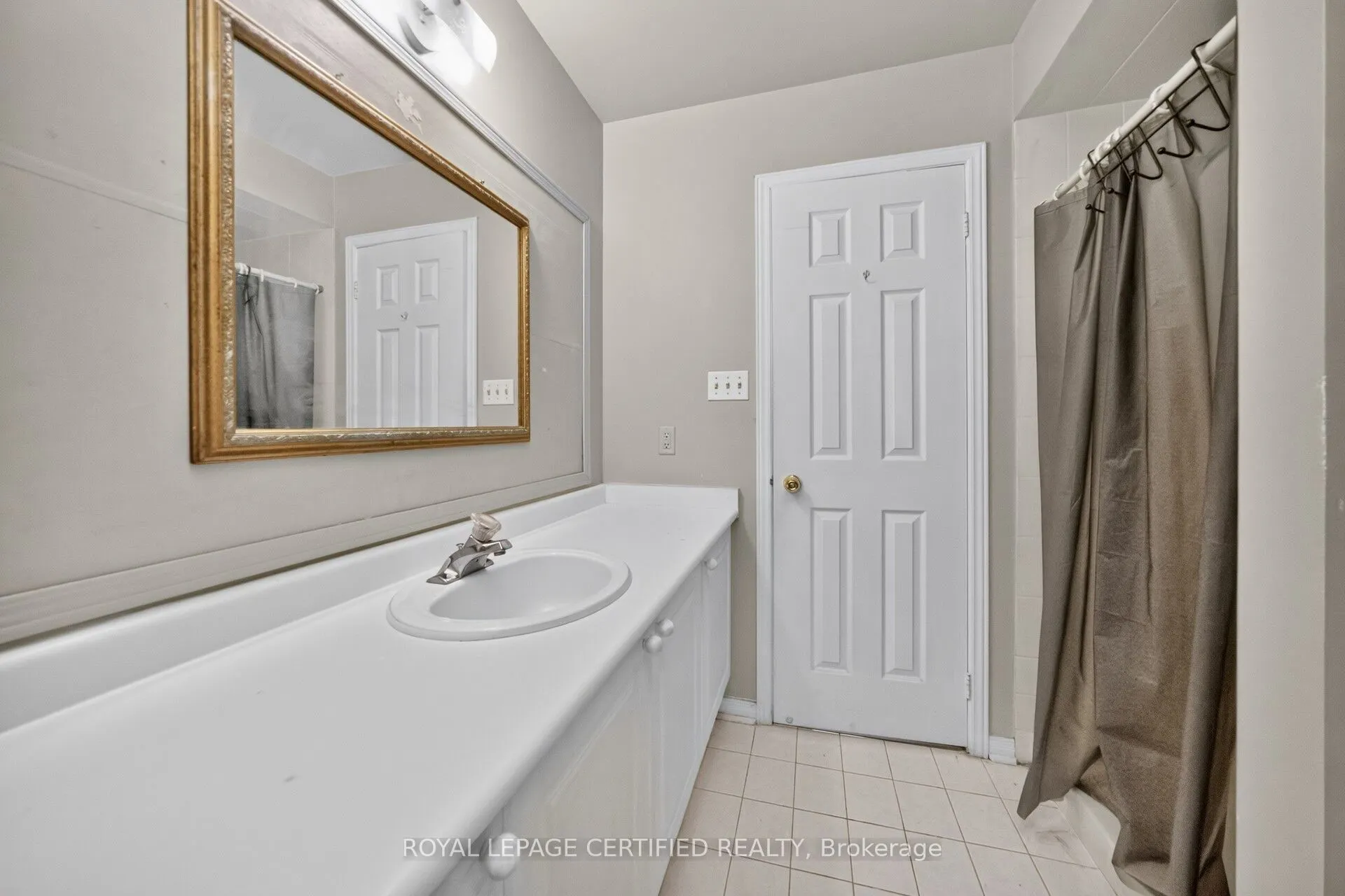 23 Provincial Place