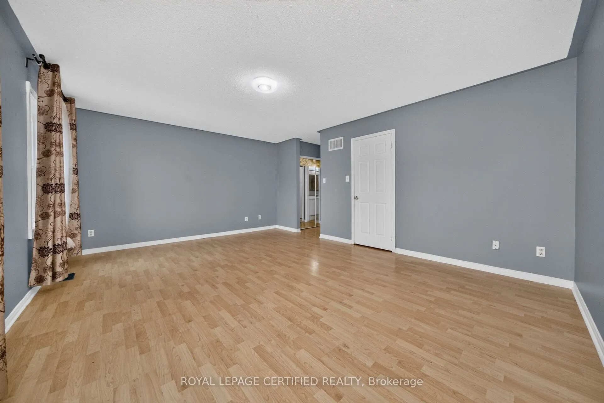 23 Provincial Place