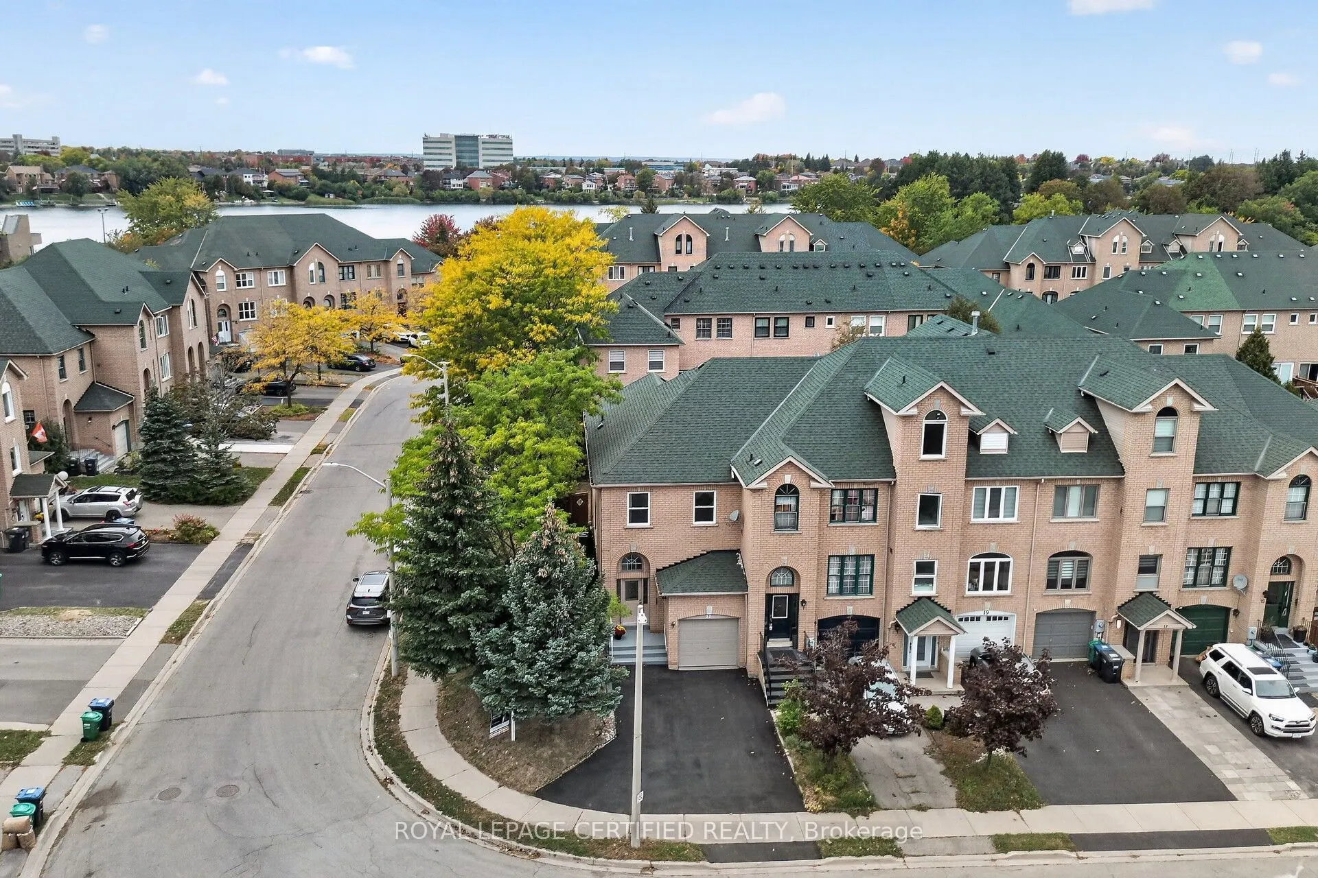 23 Provincial Place