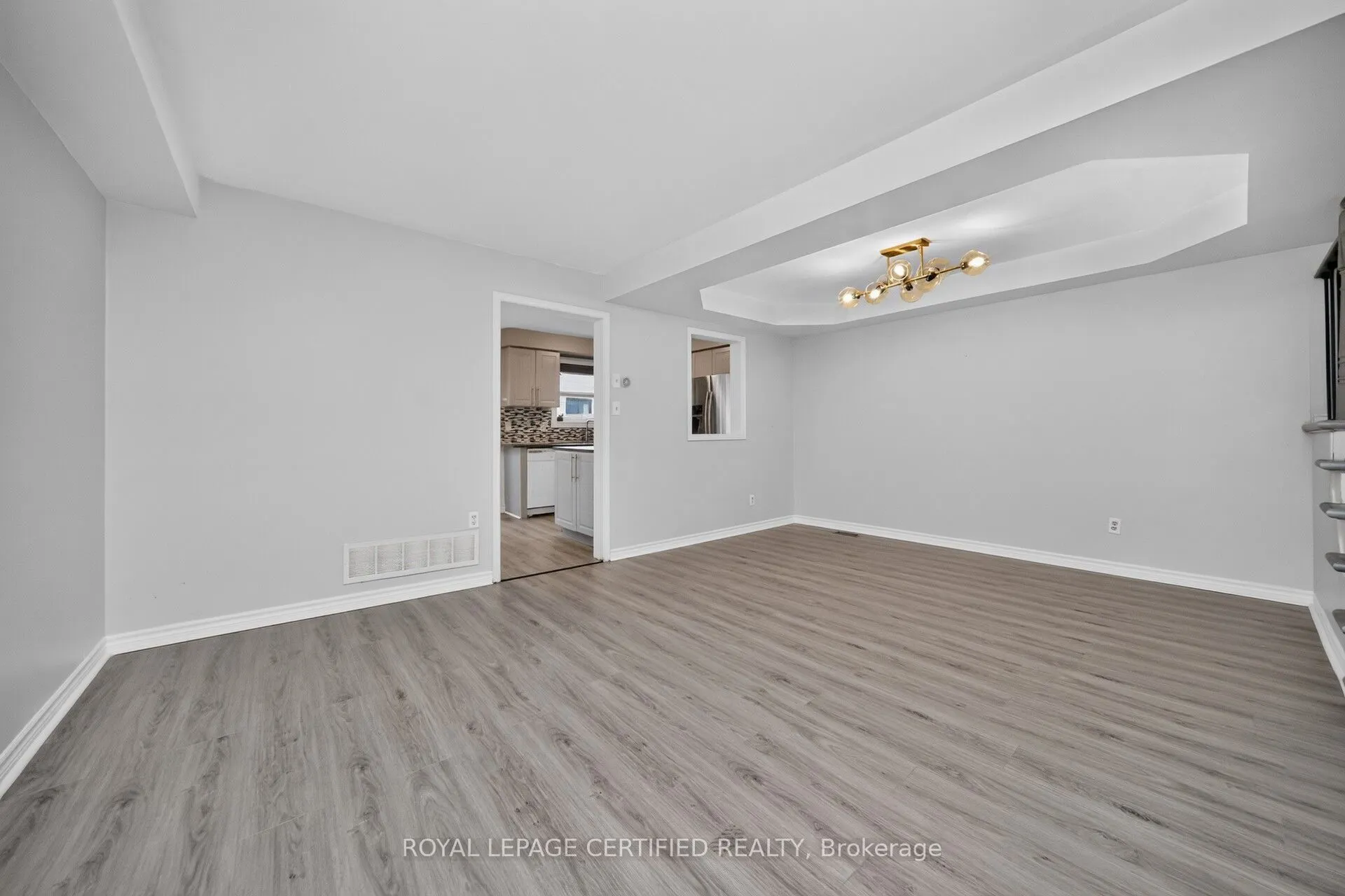 23 Provincial Place