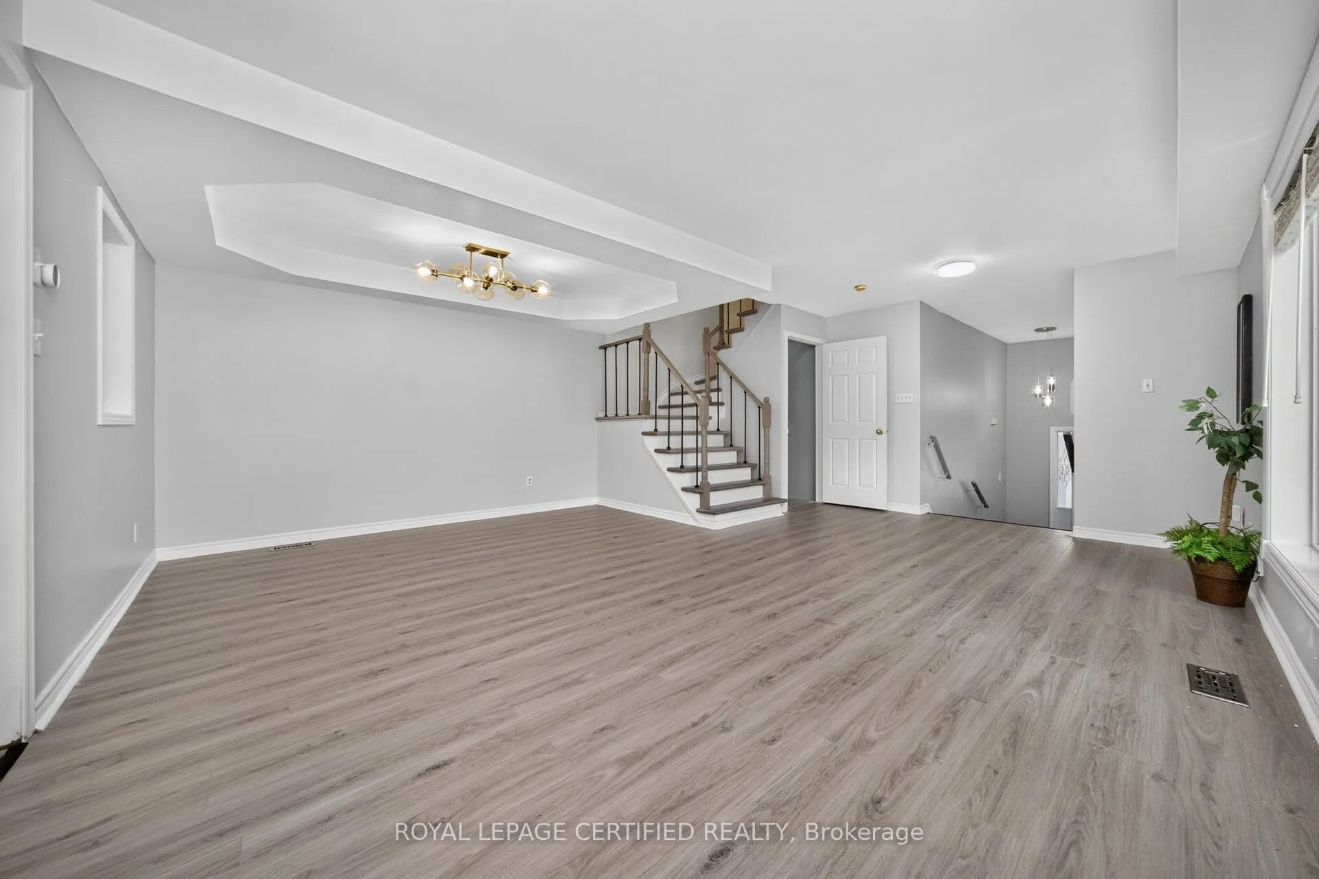 23 Provincial Place