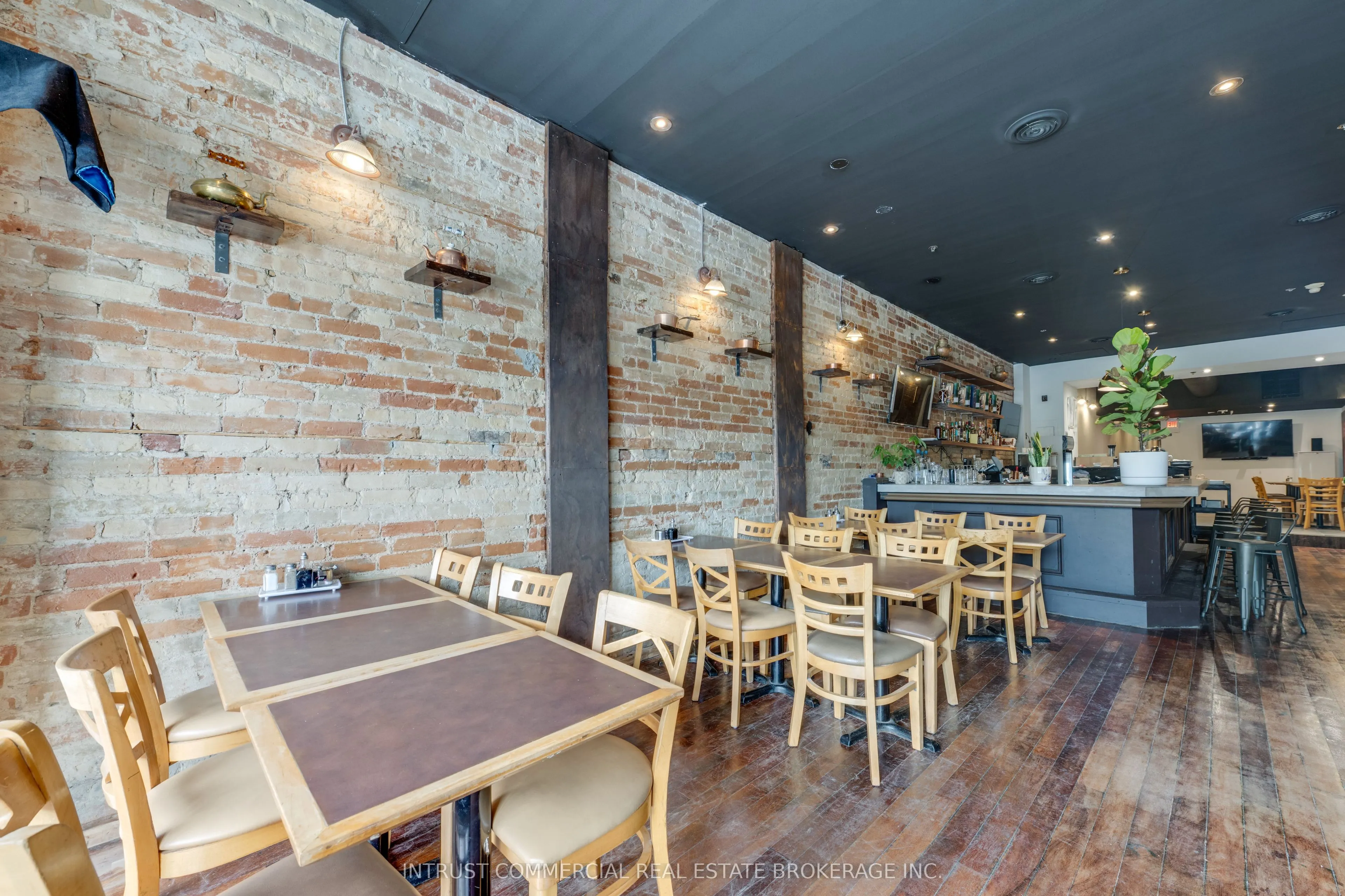 1378 Queen Street W