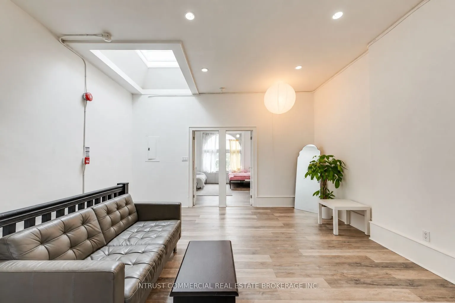 1378 Queen Street W
