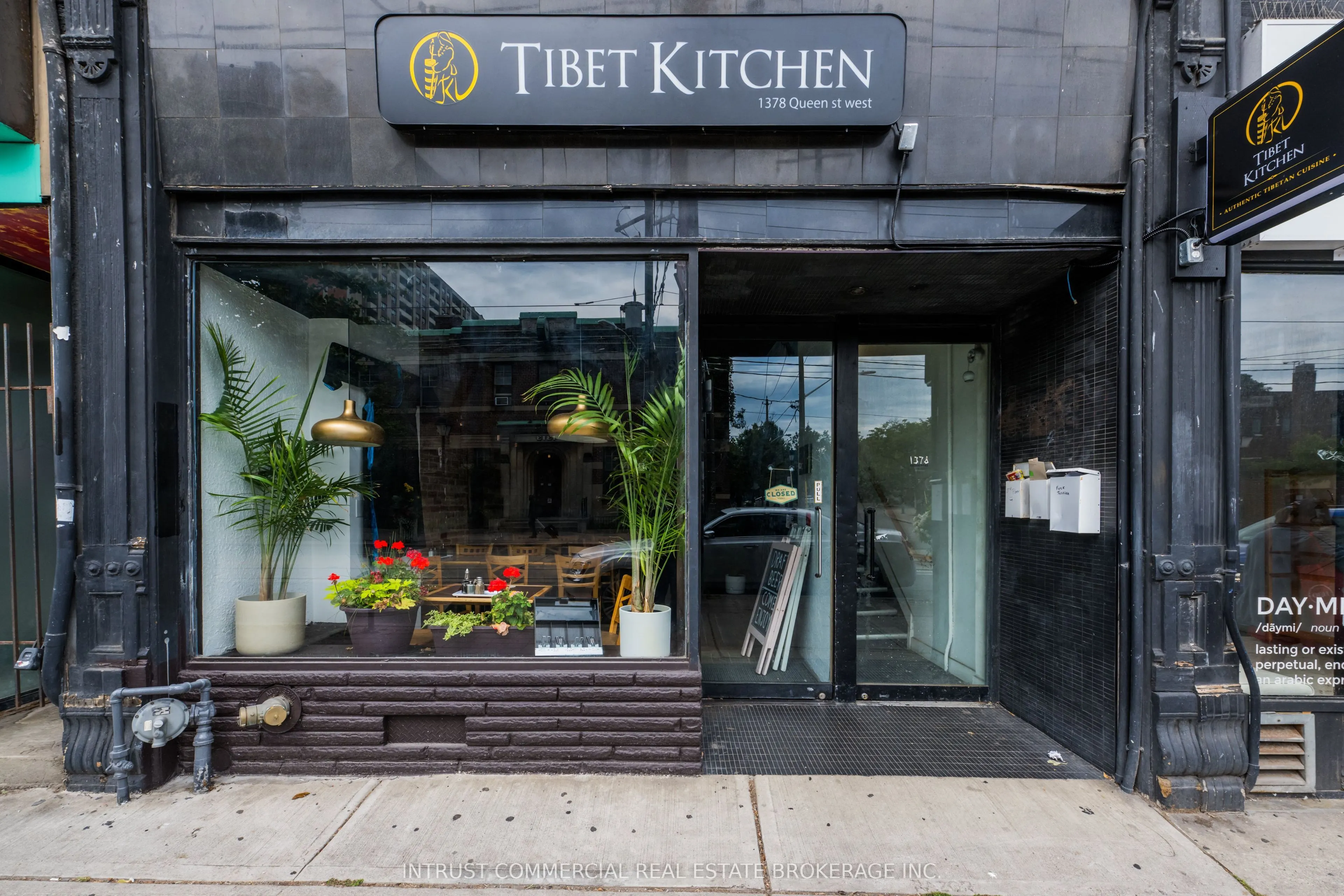 1378 Queen Street W
