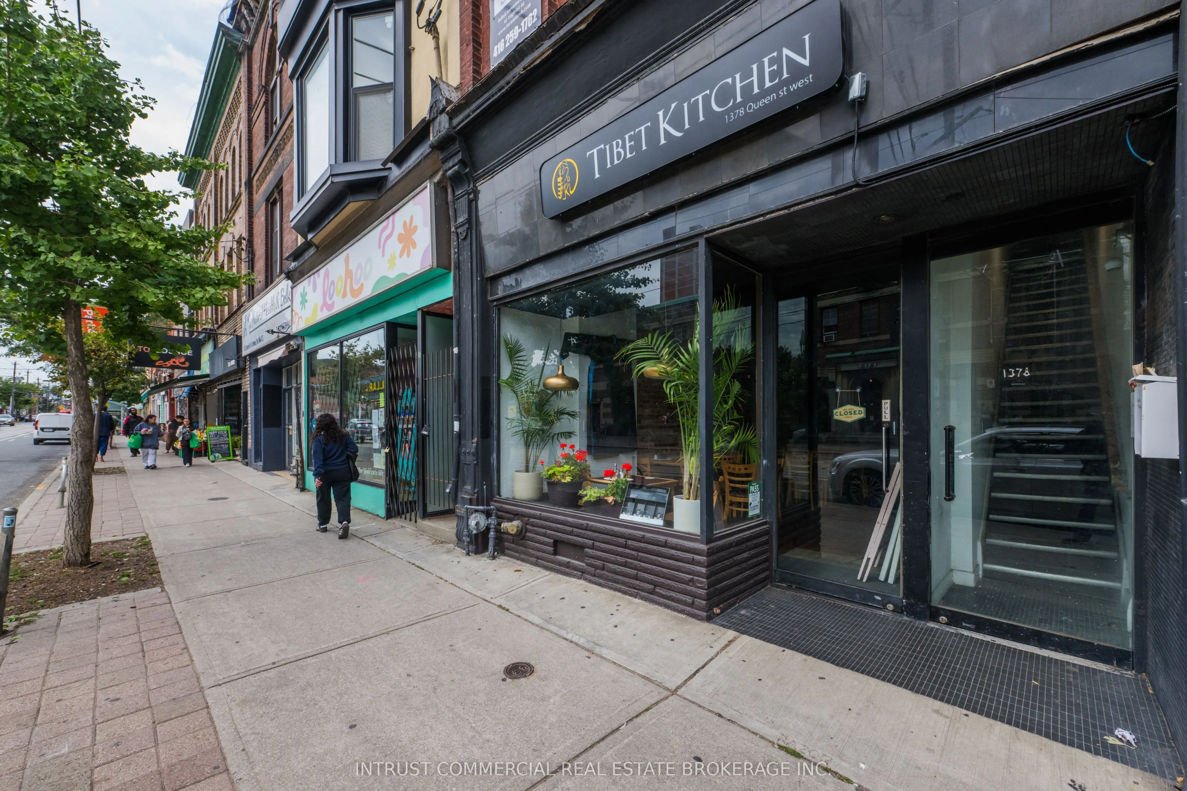 1378 Queen Street W