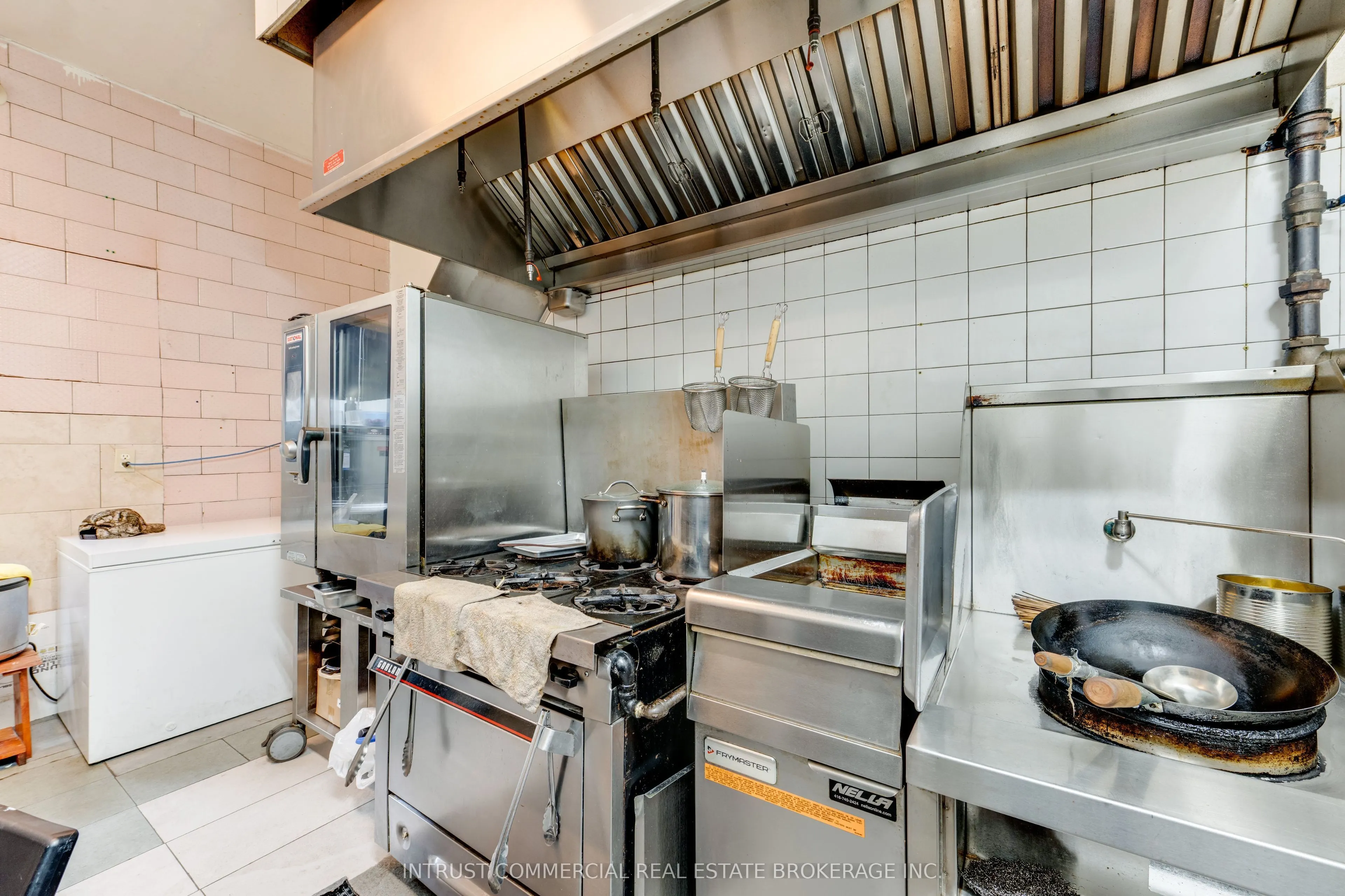 1378 Queen Street W