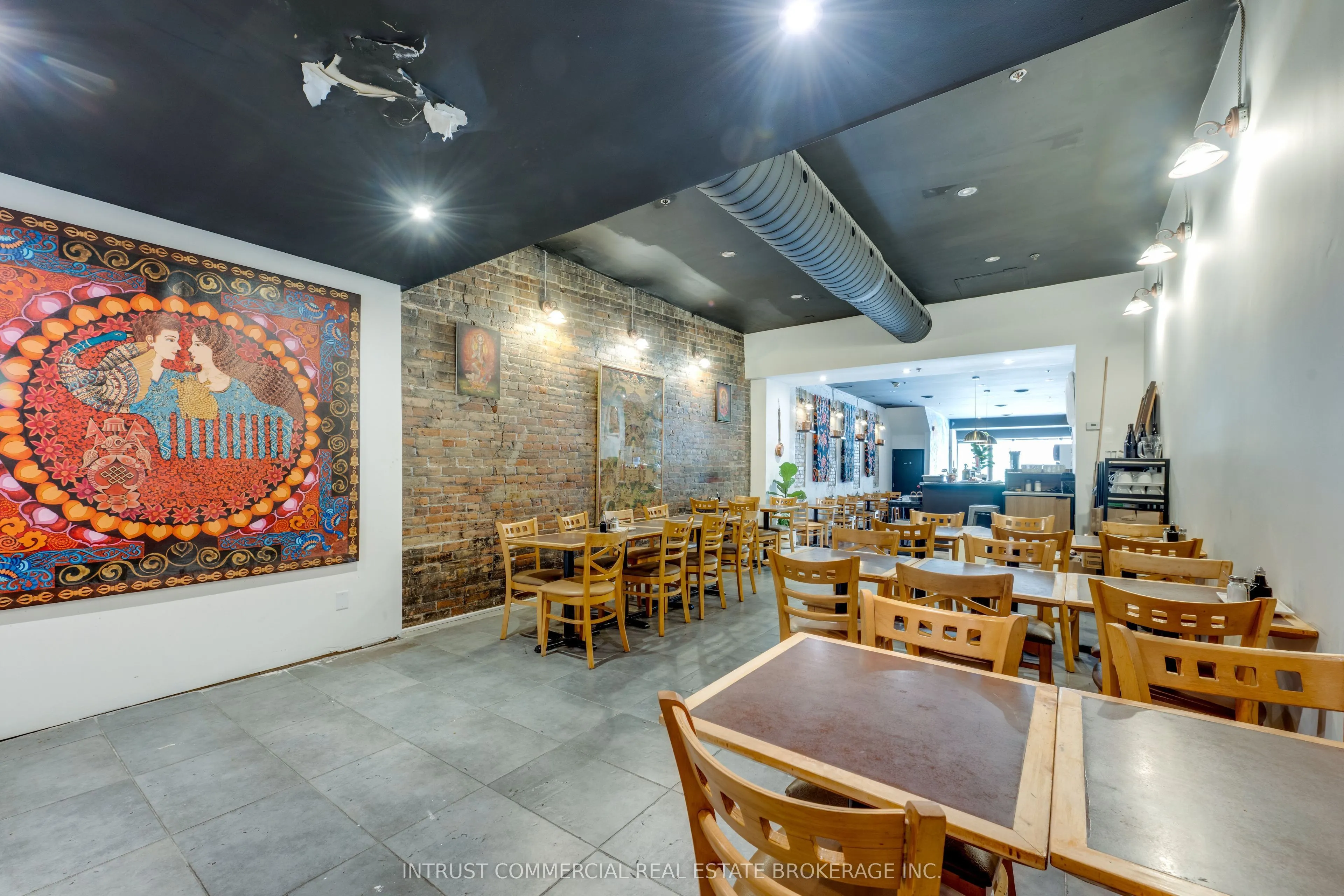 1378 Queen Street W