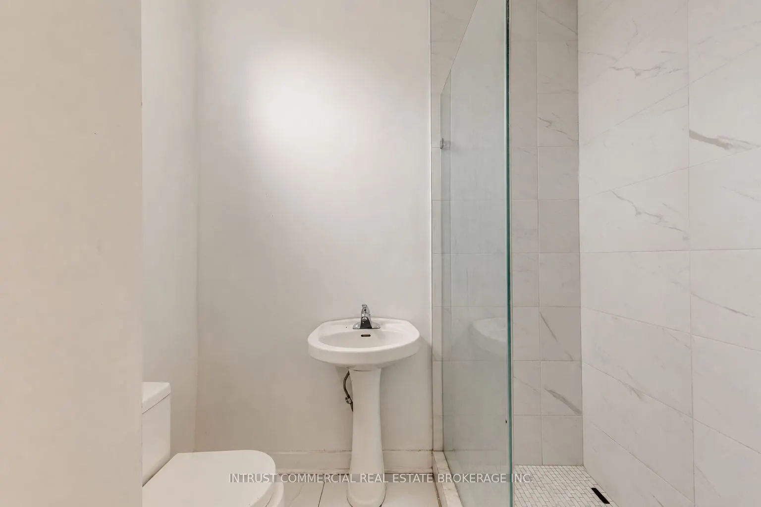1378 Queen Street W