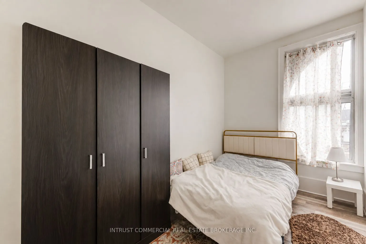 1378 Queen Street W