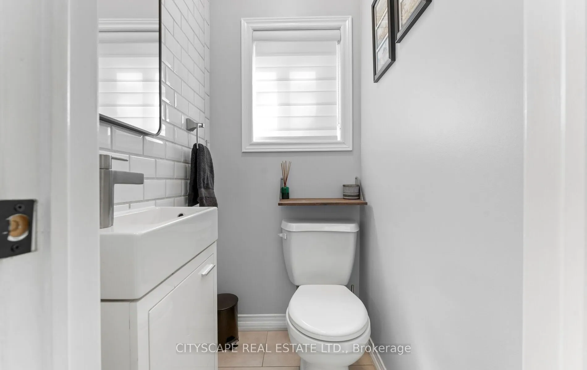 3 Cardell Avenue