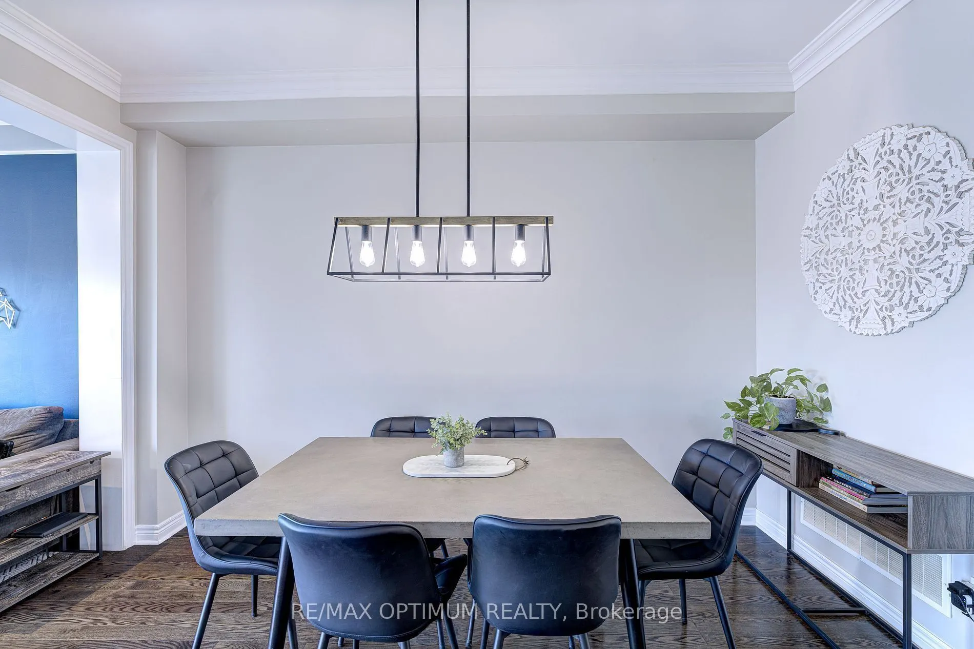 140 Sky Harbour Drive