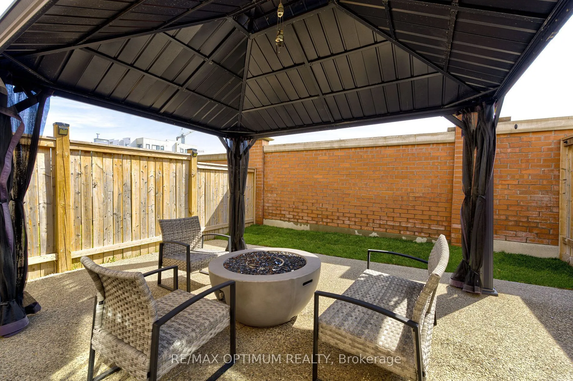 140 Sky Harbour Drive