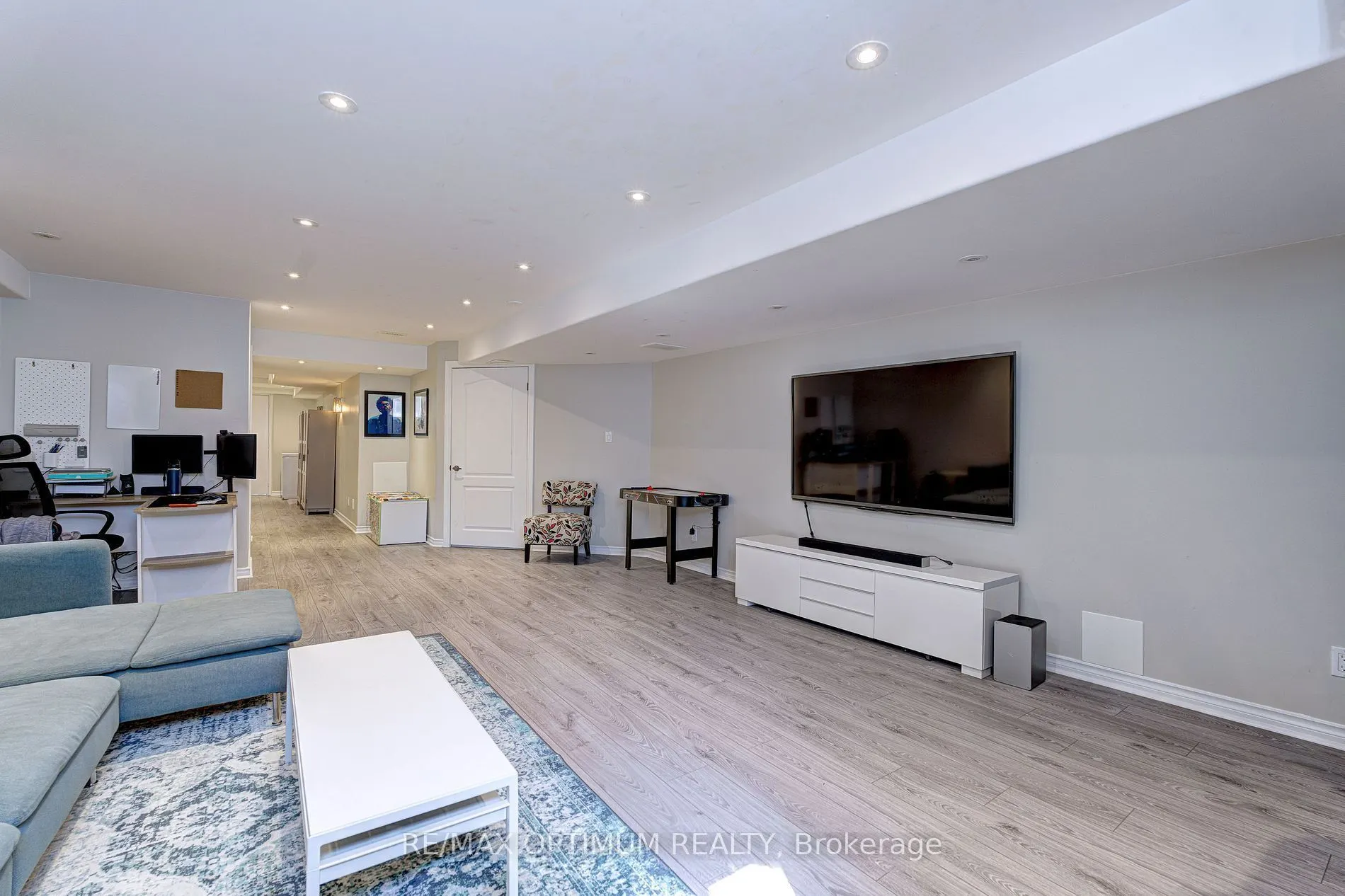 140 Sky Harbour Drive