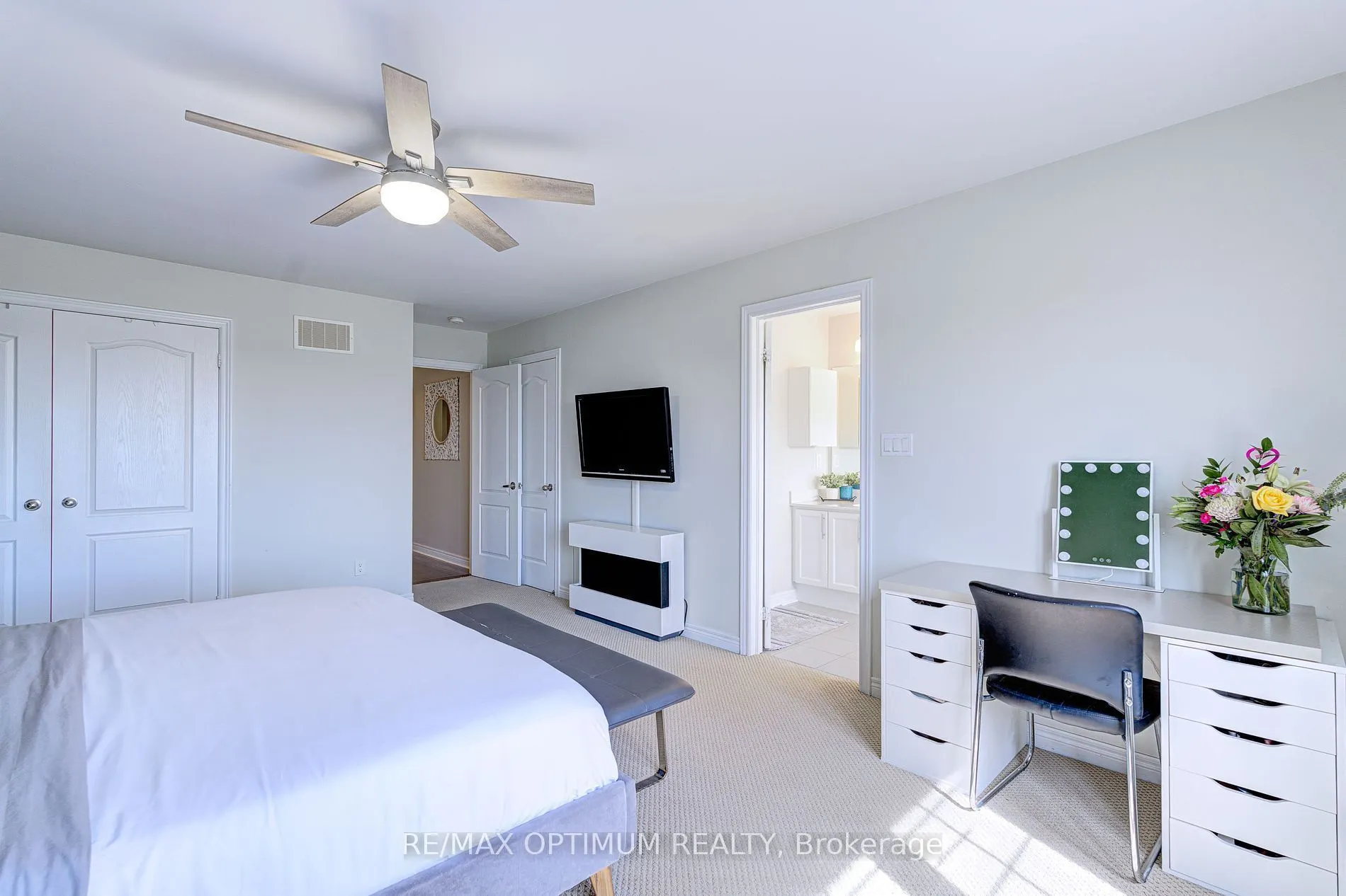 140 Sky Harbour Drive