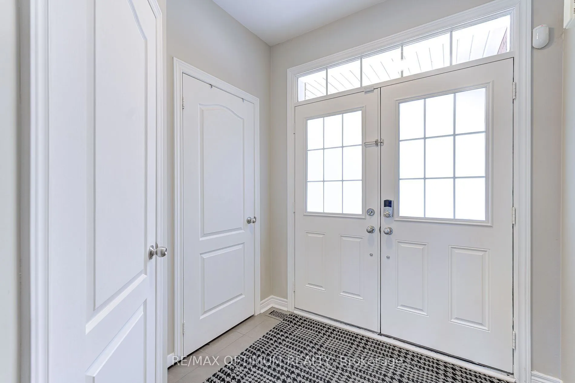 140 Sky Harbour Drive
