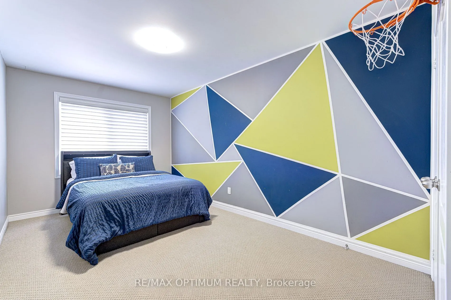 140 Sky Harbour Drive