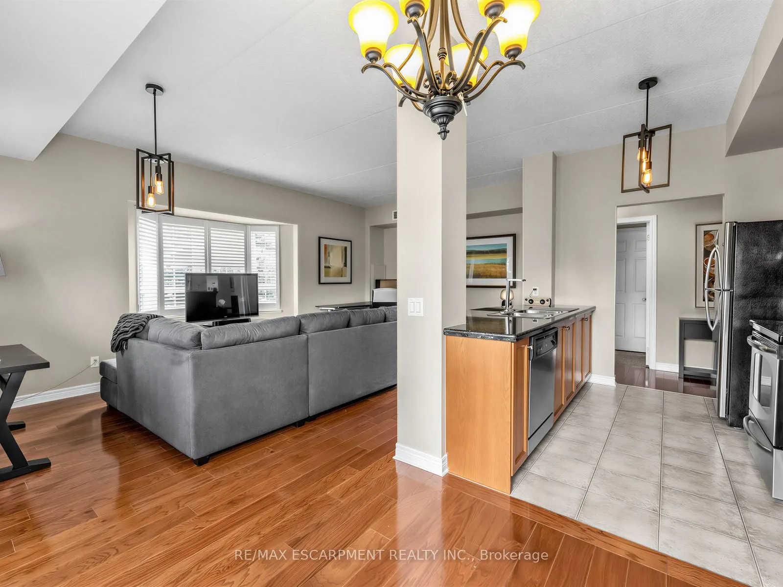 1379 COSTIGAN Road #103