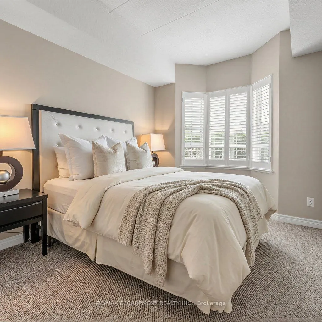 1379 COSTIGAN Road #103