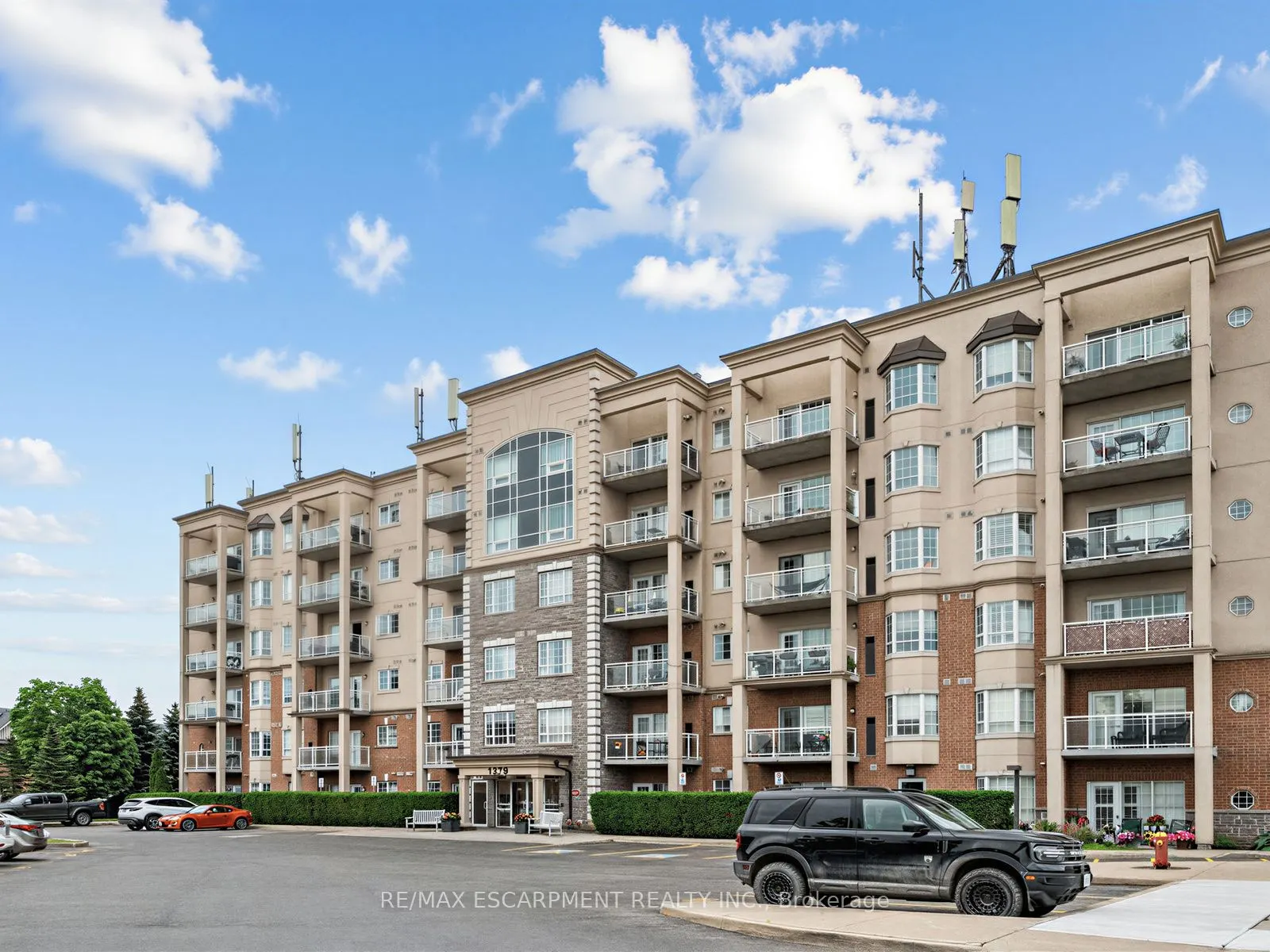 1379 COSTIGAN Road #103